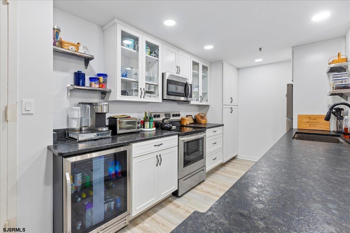 Atlantic City, New Jersey 08401, United States, 2 Bedrooms Bedrooms, ,2 BathroomsBathrooms,Residential,Active,29282