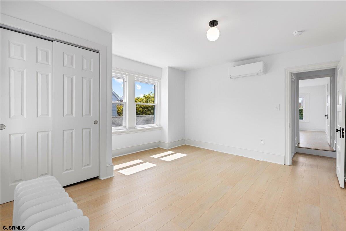 Ventnor, New Jersey 08406, United States, 8 Bedrooms Bedrooms, ,5 BathroomsBathrooms,Residential,Active,19415