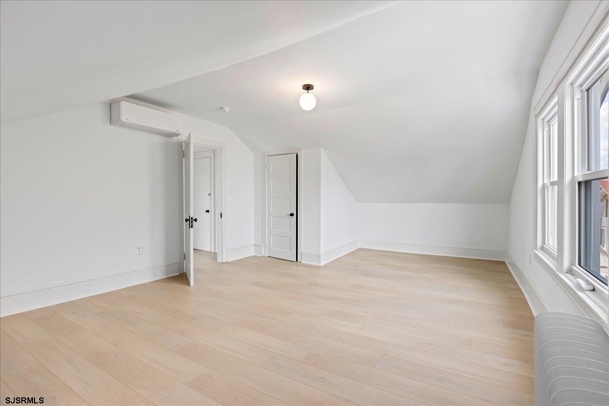 Ventnor, New Jersey 08406, United States, 8 Bedrooms Bedrooms, ,5 BathroomsBathrooms,Residential,Active,19415