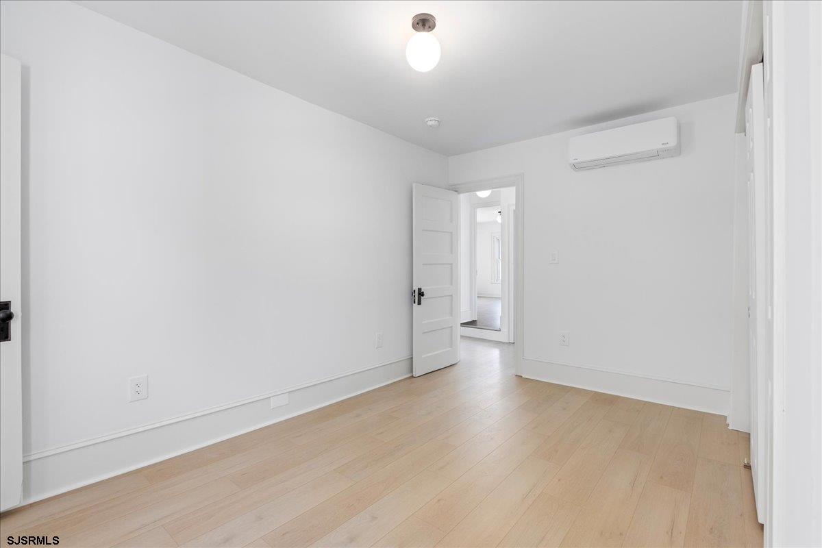 Ventnor, New Jersey 08406, United States, 8 Bedrooms Bedrooms, ,5 BathroomsBathrooms,Residential,Active,19415