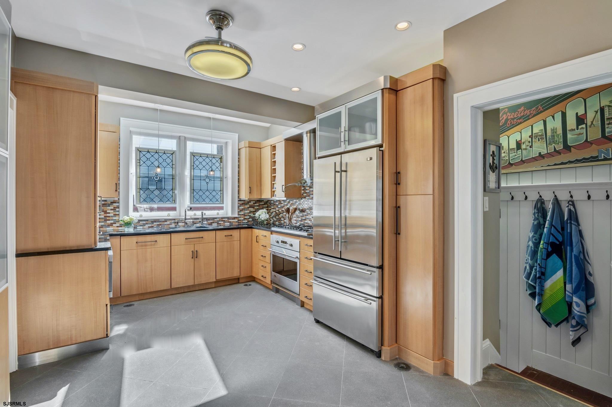 Ocean City, New Jersey 08226, United States, 6 Bedrooms Bedrooms, ,5 BathroomsBathrooms,Residential,Active,15764