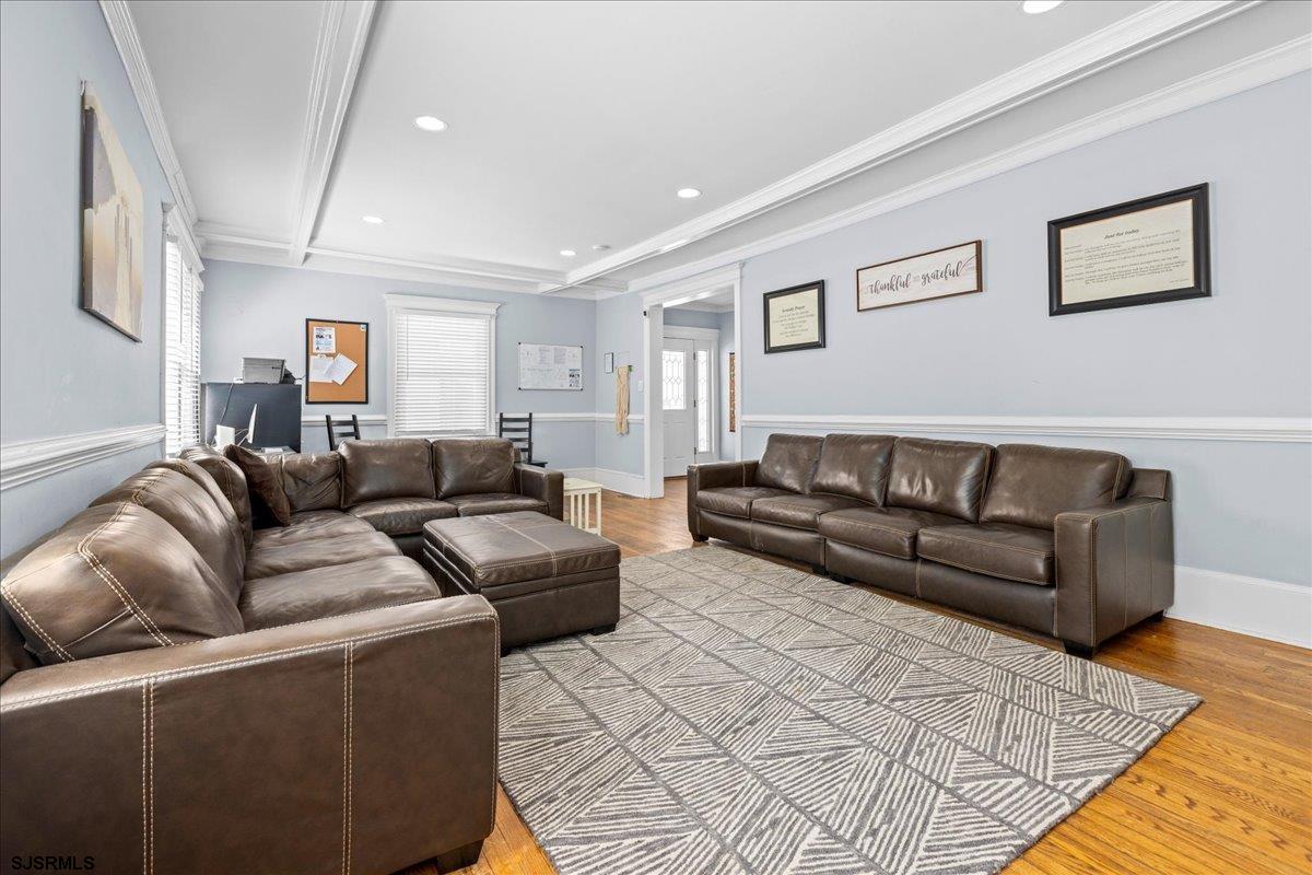 Ventnor, New Jersey 08406, United States, 7 Bedrooms Bedrooms, ,4 BathroomsBathrooms,Residential,Active,135601