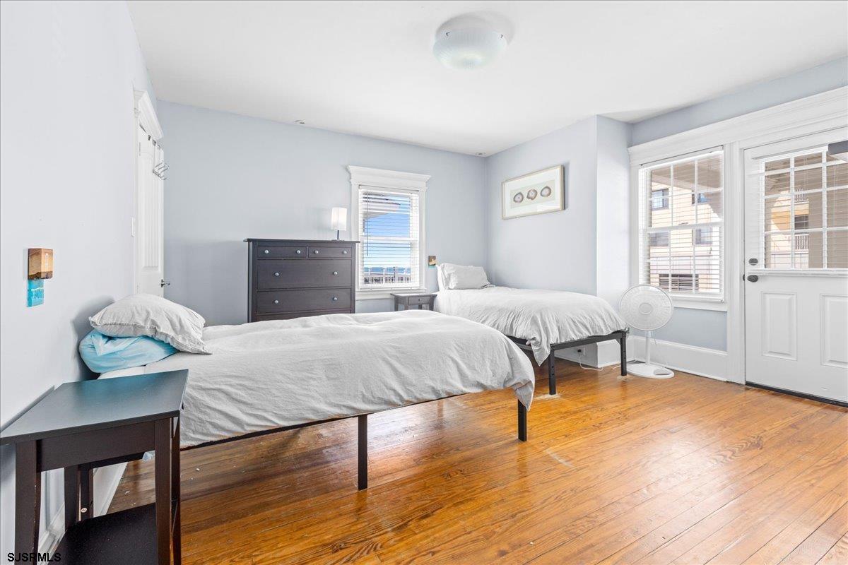 Ventnor, New Jersey 08406, United States, 7 Bedrooms Bedrooms, ,4 BathroomsBathrooms,Residential,Active,135601