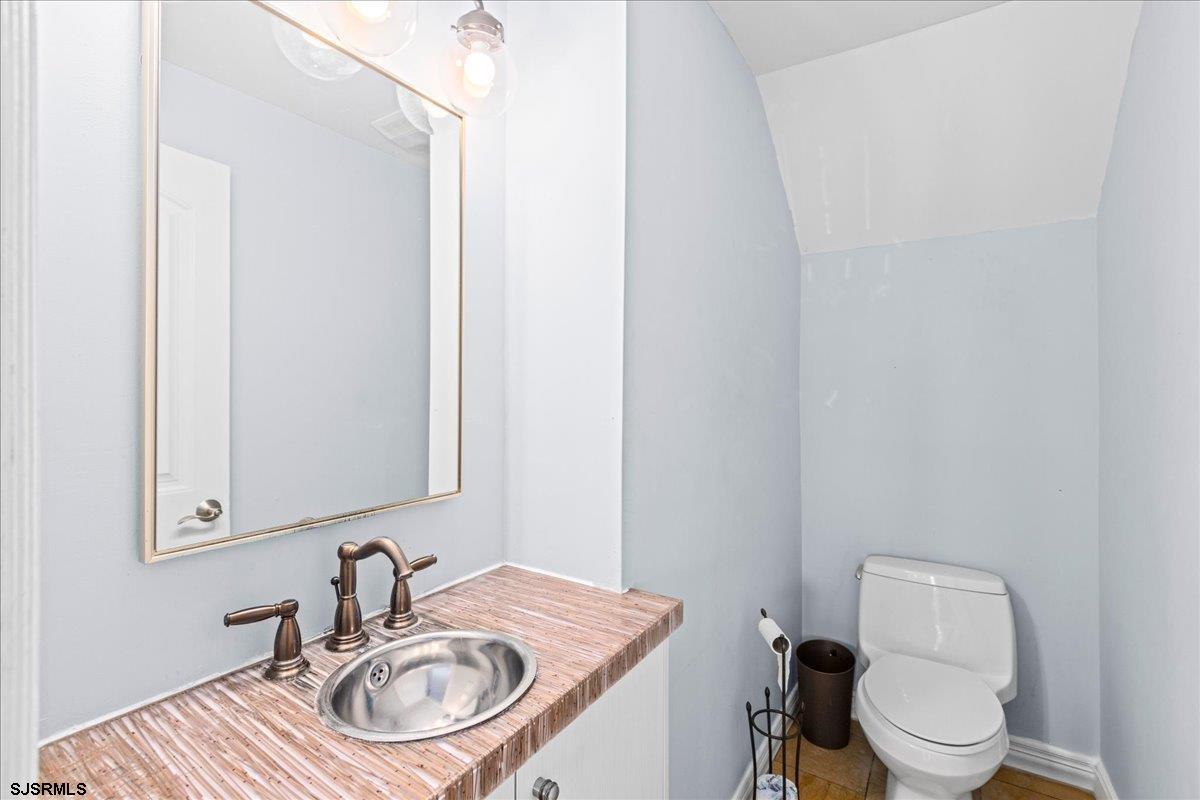 Ventnor, New Jersey 08406, United States, 7 Bedrooms Bedrooms, ,4 BathroomsBathrooms,Residential,Active,135601