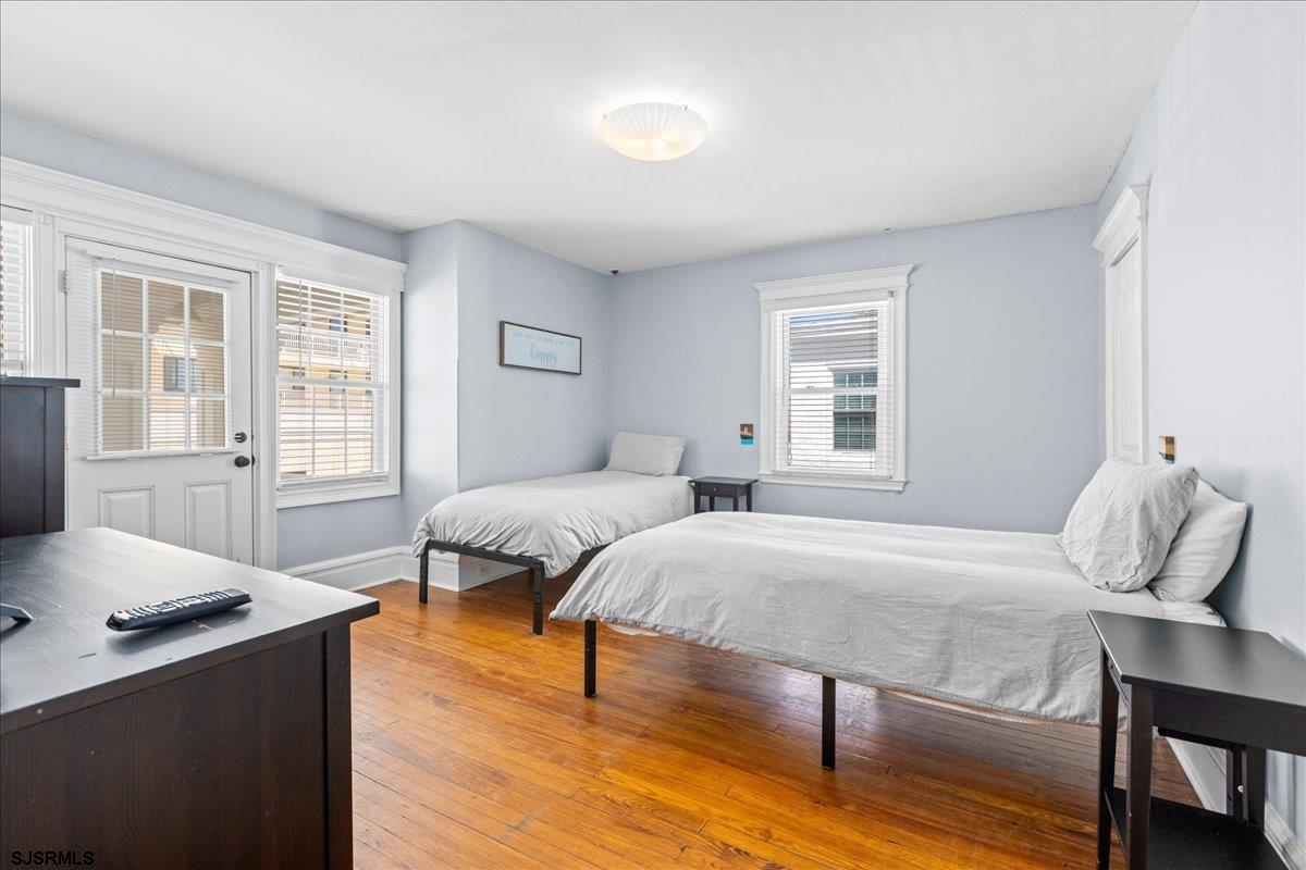 Ventnor, New Jersey 08406, United States, 7 Bedrooms Bedrooms, ,4 BathroomsBathrooms,Residential,Active,135601