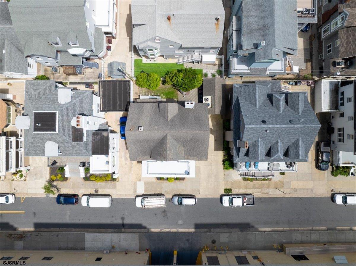 Ventnor, New Jersey 08406, United States, 7 Bedrooms Bedrooms, ,4 BathroomsBathrooms,Residential,Active,135601