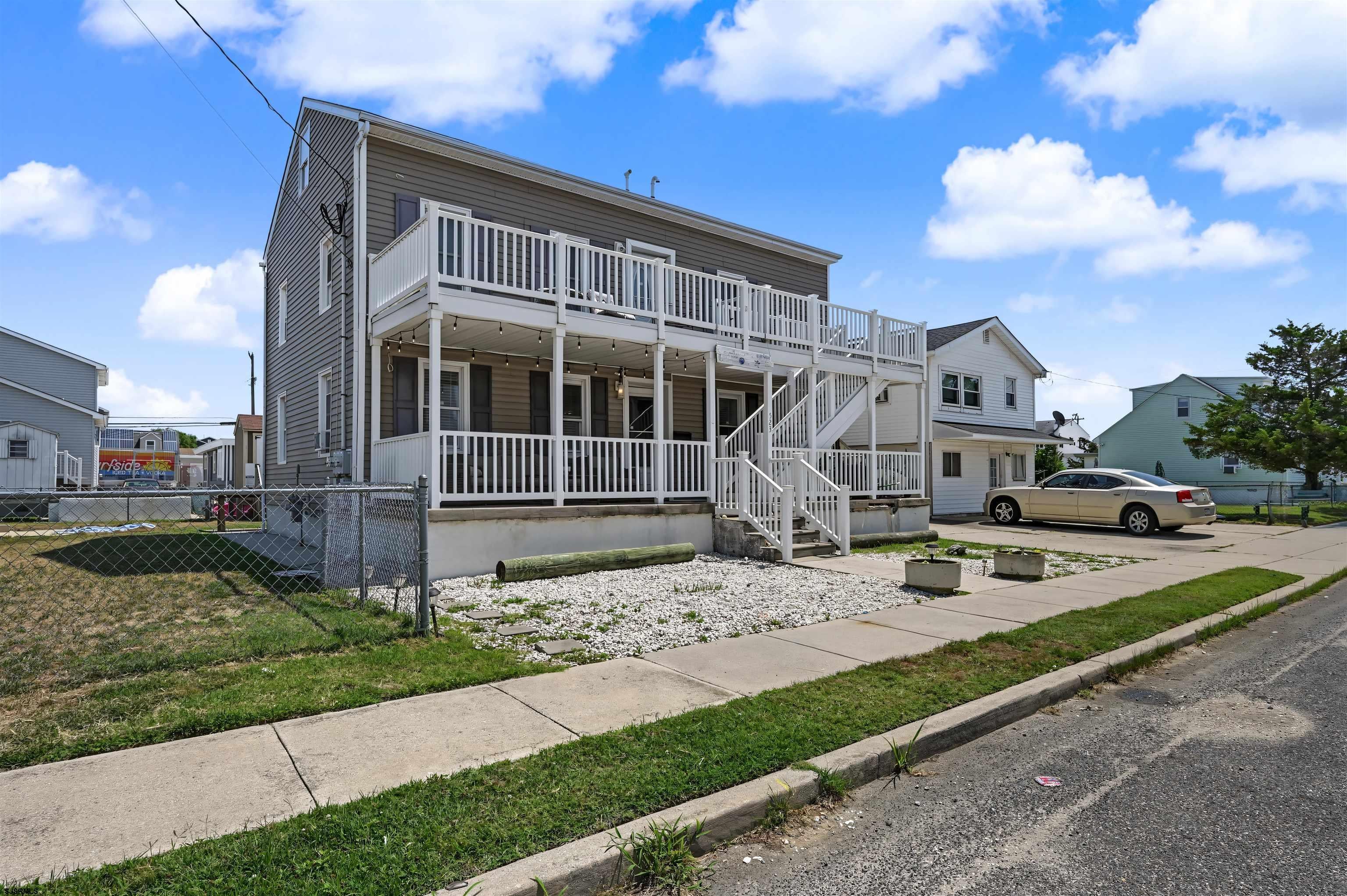 523 W Maple