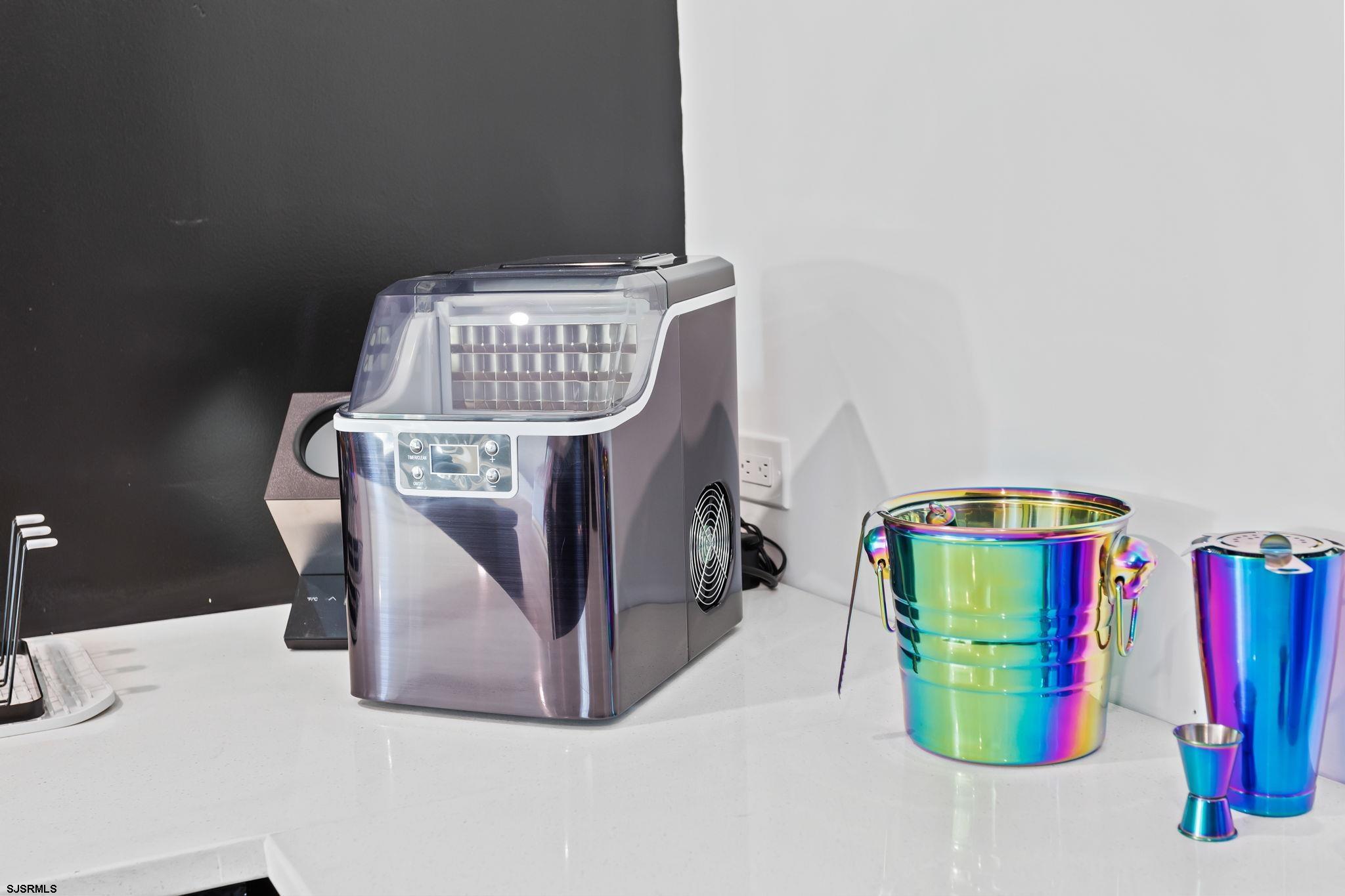 Atlantic City, New Jersey 08401, United States, 4 Bedrooms Bedrooms, ,4 BathroomsBathrooms,Residential,Active,158583