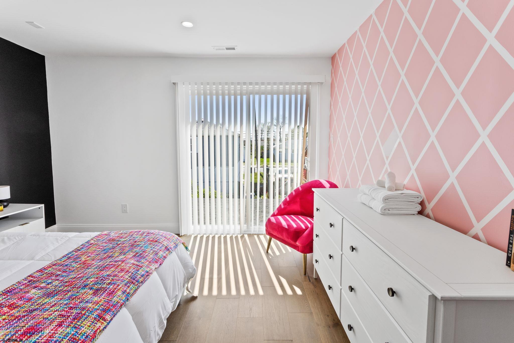 Atlantic City, New Jersey 08401, United States, 4 Bedrooms Bedrooms, ,4 BathroomsBathrooms,Residential,Active,158583