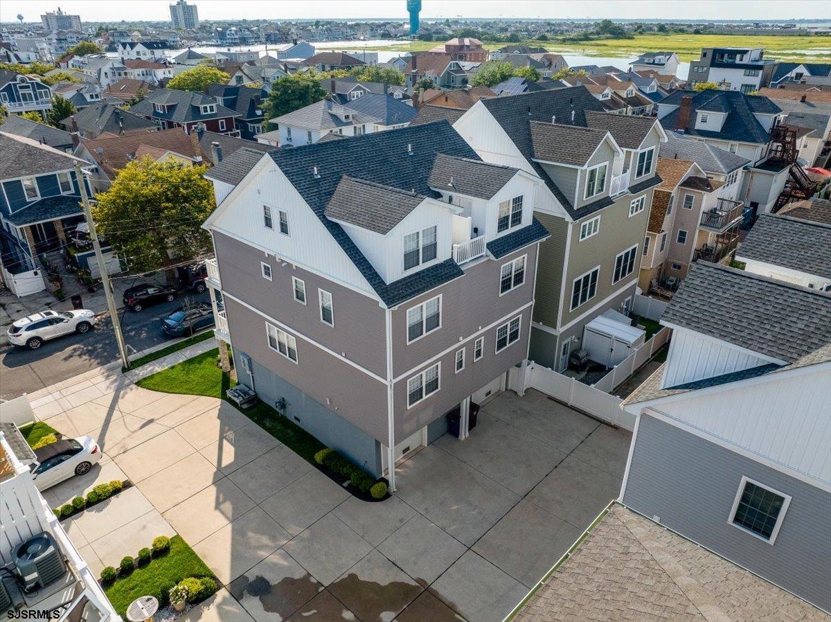 Ventnor, New Jersey 08406, United States, 4 Bedrooms Bedrooms, ,4 BathroomsBathrooms,Residential,Active,177239