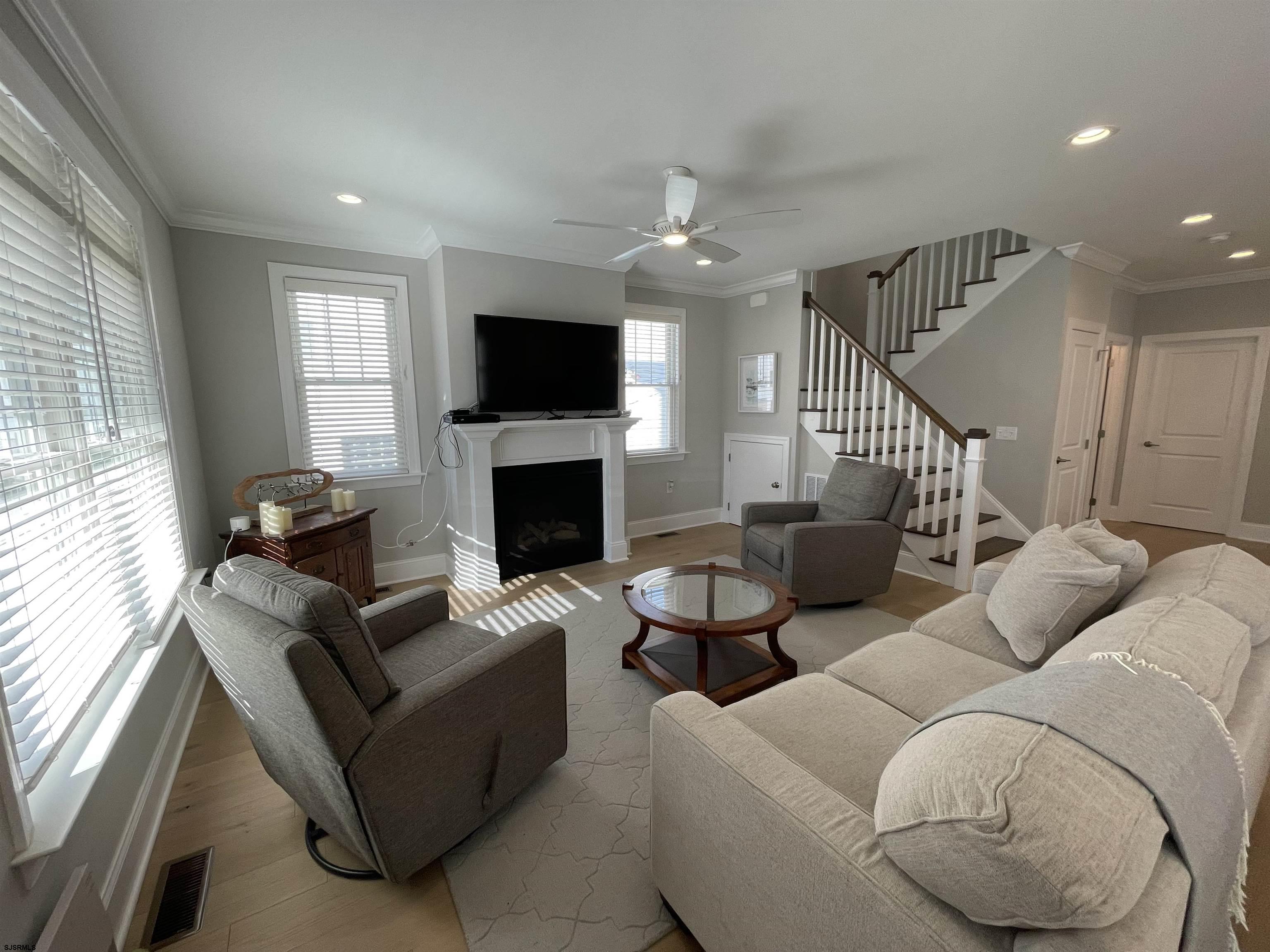 Margate, New Jersey 08402, United States, 5 Bedrooms Bedrooms, ,5 BathroomsBathrooms,Residential,Active,33181