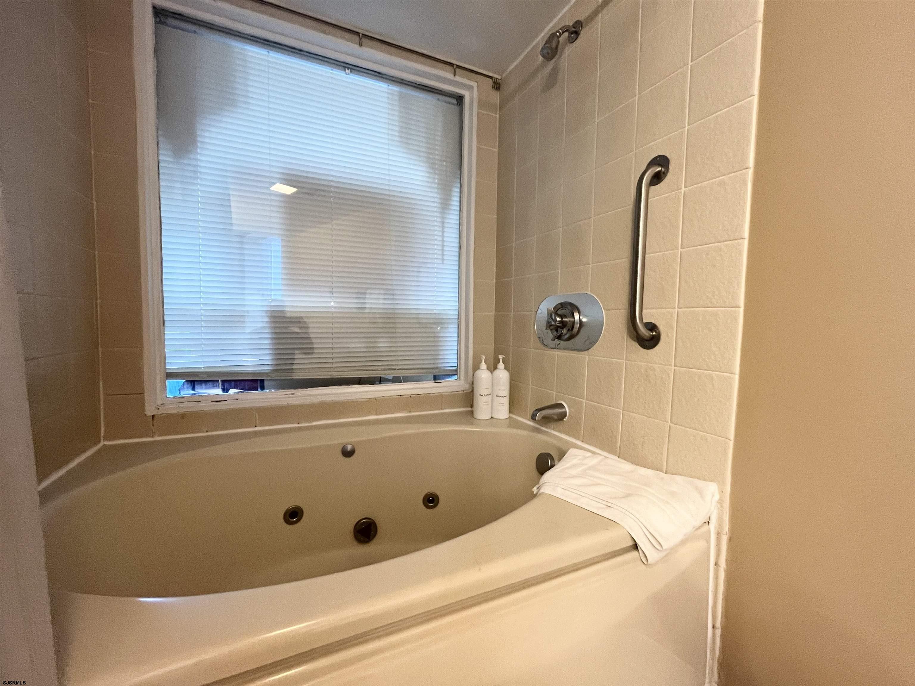 Atlantic City, New Jersey 08401, United States, ,1 BathroomBathrooms,Residential,Active,9219