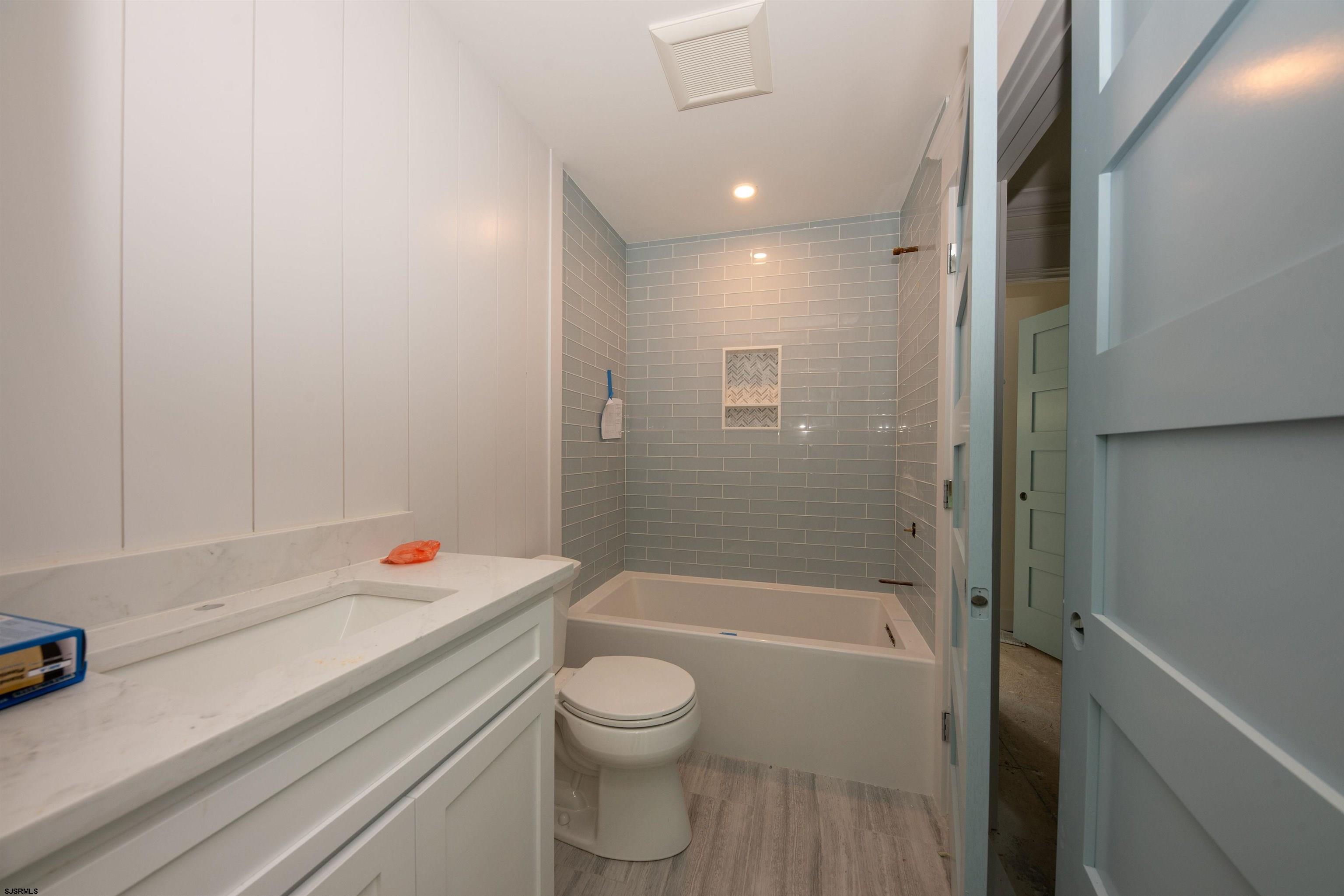 Ocean City, New Jersey 08226, United States, 6 Bedrooms Bedrooms, ,7 BathroomsBathrooms,Residential,Active,164368