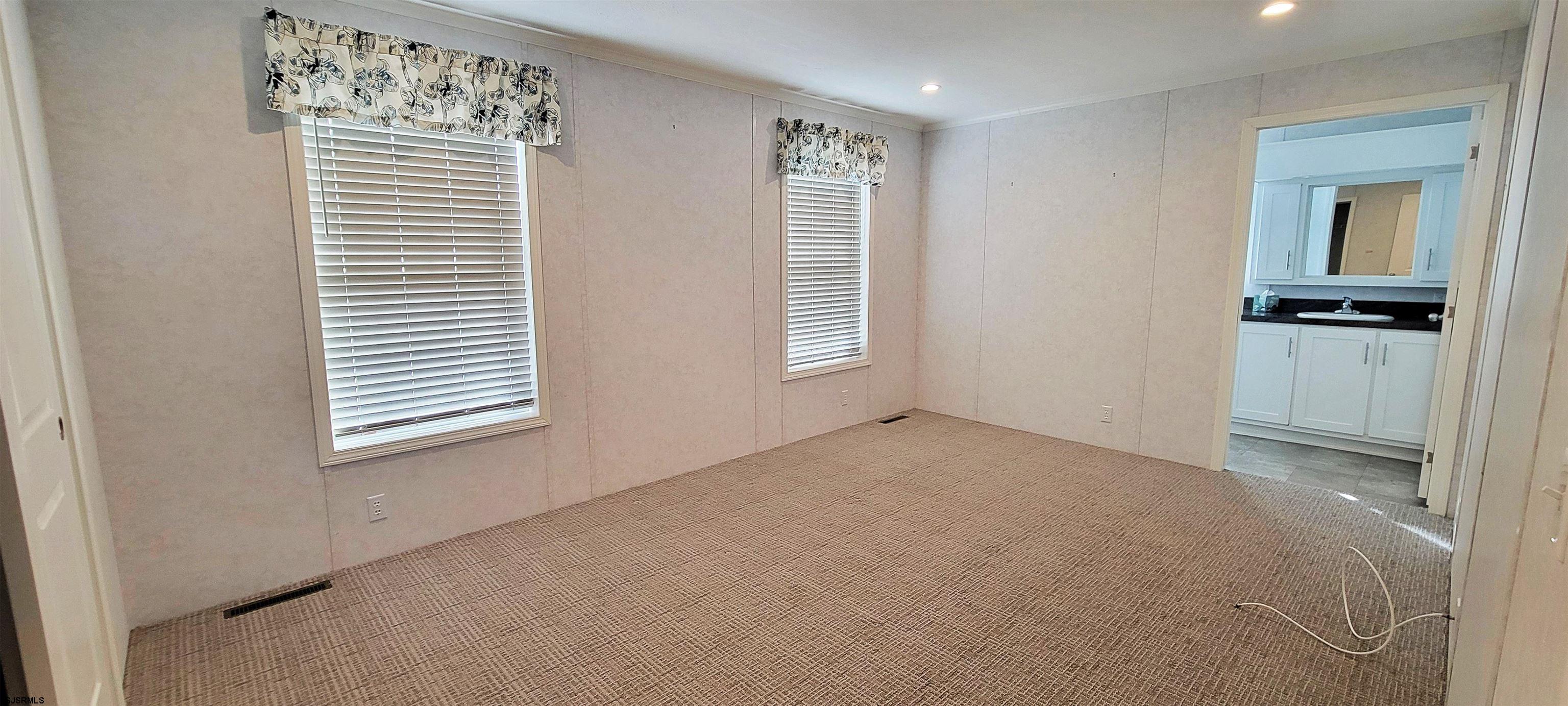 Egg Harbor Township, New Jersey 08234, United States, 2 Bedrooms Bedrooms, ,2 BathroomsBathrooms,Residential,Active,37243