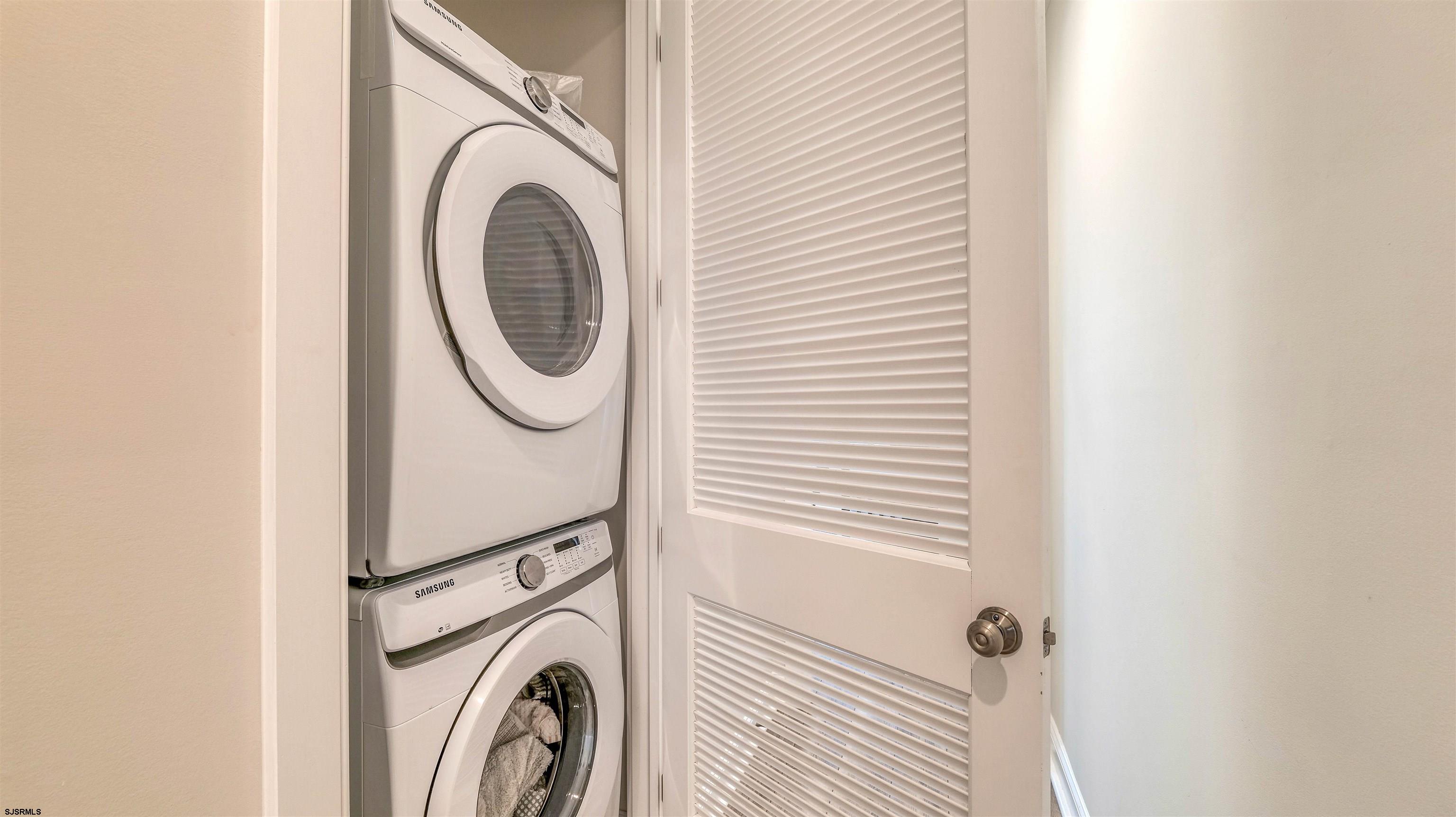 Margate, New Jersey 08402, United States, 4 Bedrooms Bedrooms, ,4 BathroomsBathrooms,Residential,Active,121579