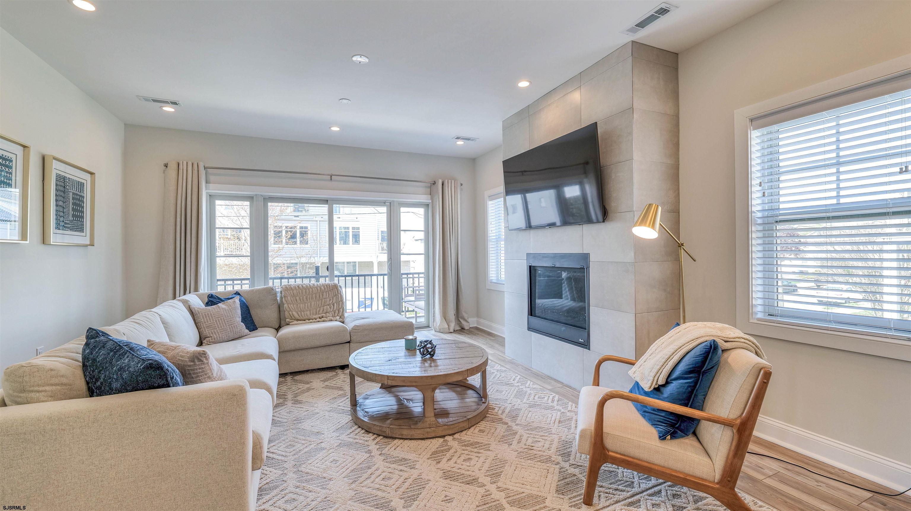 Margate, New Jersey 08402, United States, 4 Bedrooms Bedrooms, ,4 BathroomsBathrooms,Residential,Active,121579