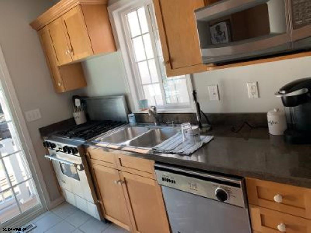 Margate, New Jersey 08402, United States, 3 Bedrooms Bedrooms, ,2 BathroomsBathrooms,Residential,Active,6270