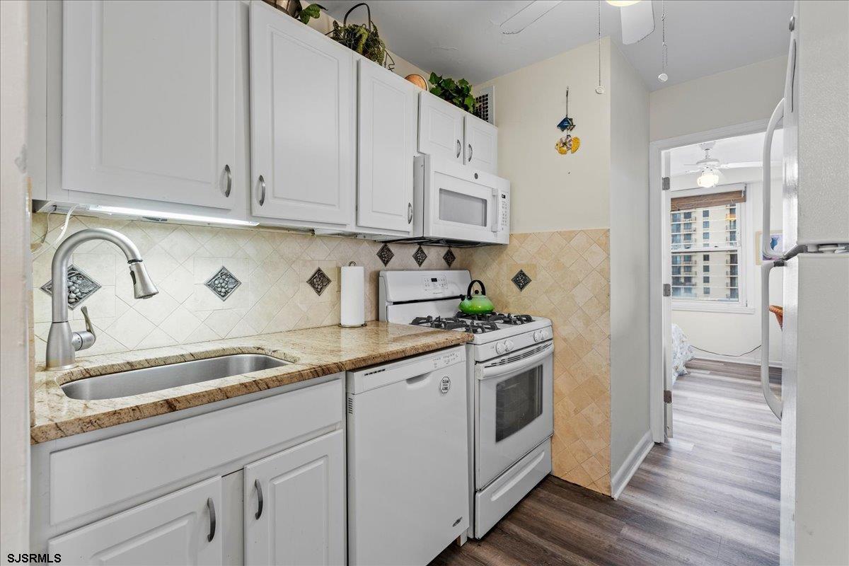 Margate, New Jersey 08402, United States, 2 Bedrooms Bedrooms, ,2 BathroomsBathrooms,Residential,Active,20895