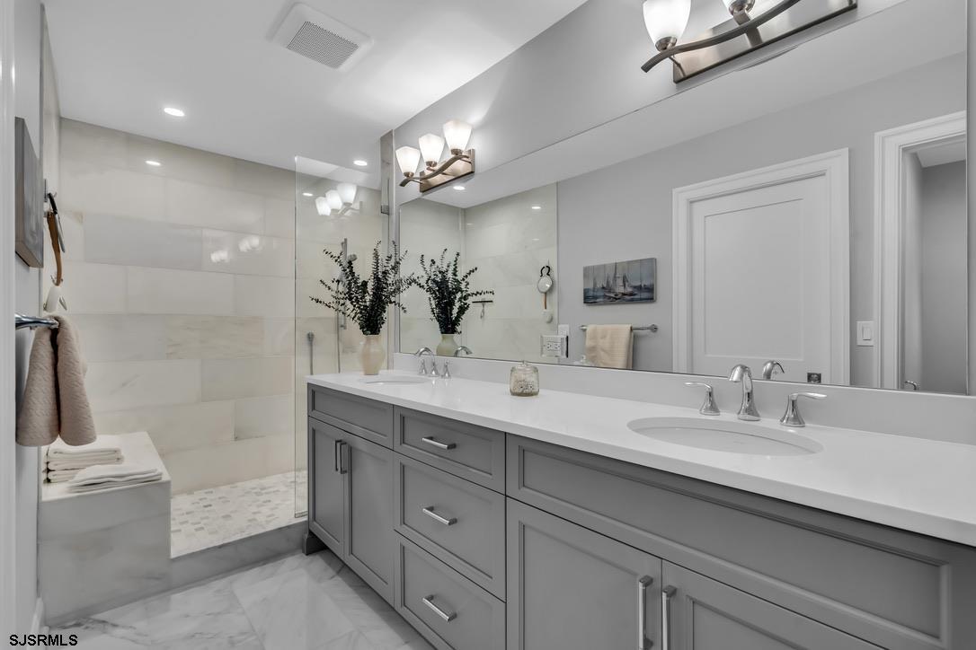 Linwood, New Jersey 08221, United States, 4 Bedrooms Bedrooms, ,3 BathroomsBathrooms,Residential,Active,247427