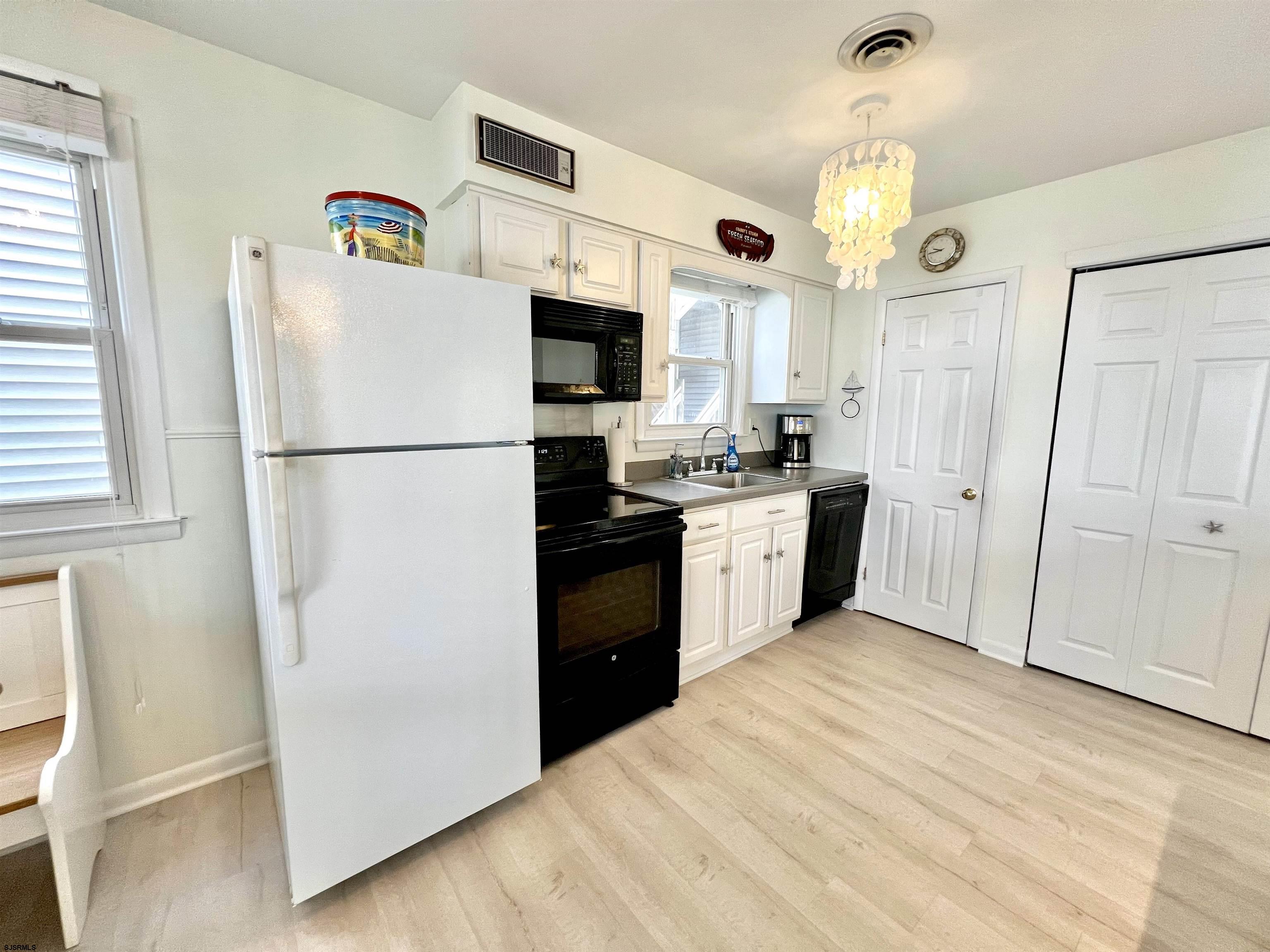 Ocean City, New Jersey 08226, United States, 3 Bedrooms Bedrooms, ,2 BathroomsBathrooms,Residential,Active,14439
