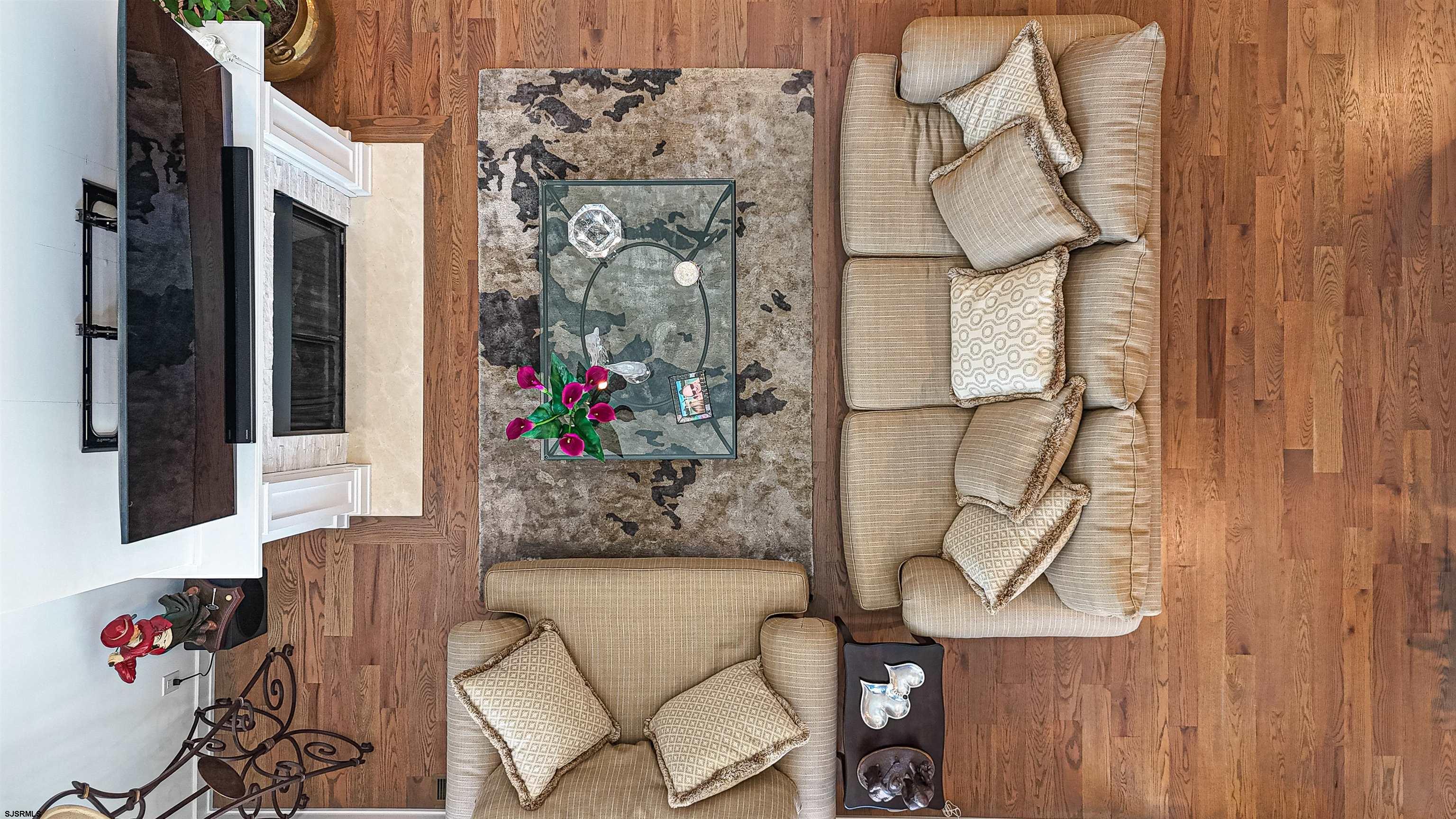 420 N Delavan Ave Ave