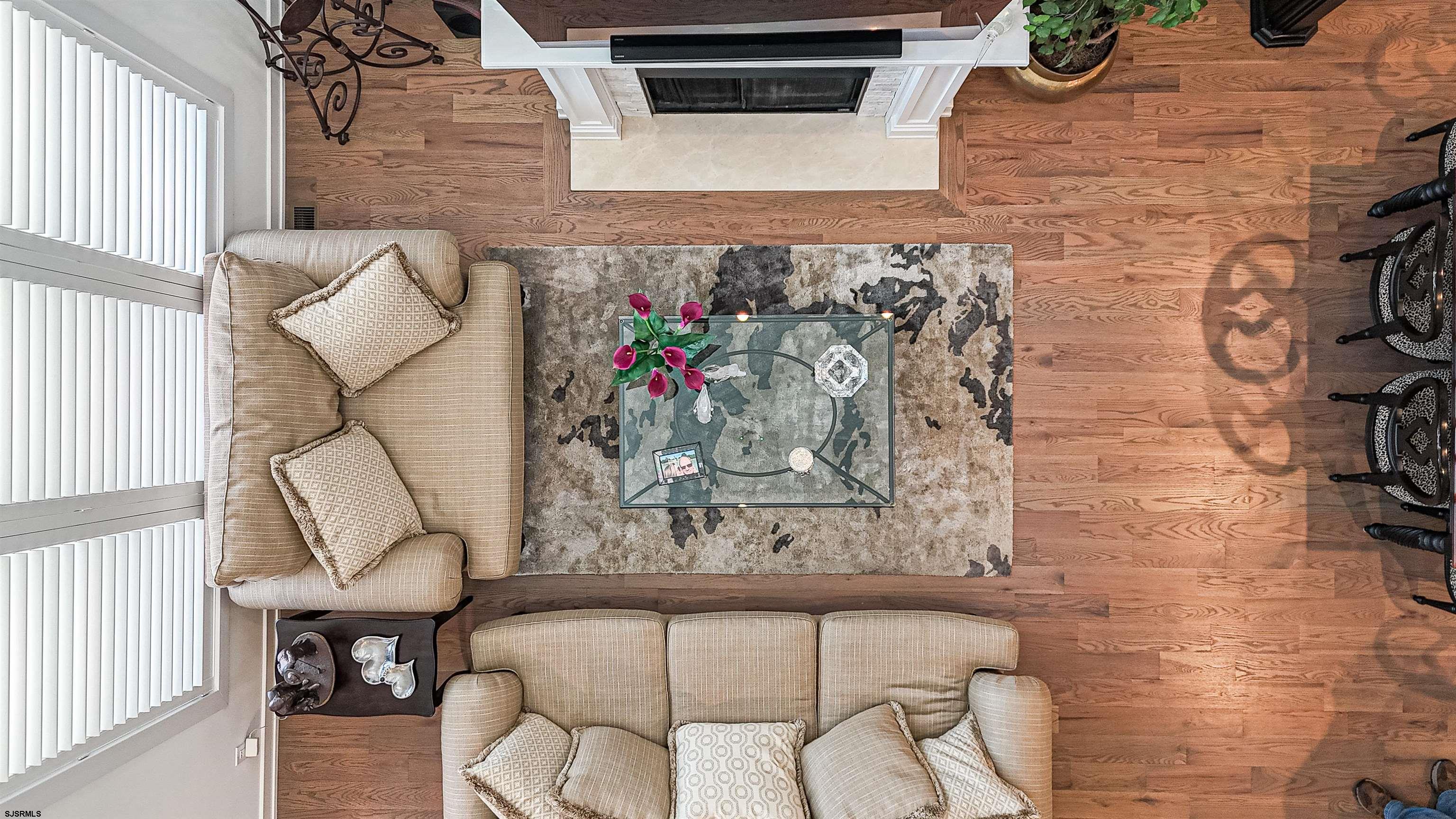 420 N Delavan Ave Ave