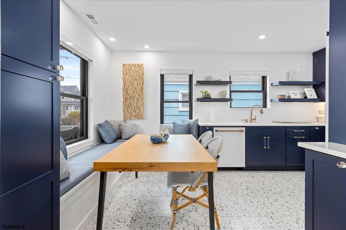 Margate, New Jersey 08402, United States, 4 Bedrooms Bedrooms, ,3 BathroomsBathrooms,Residential,Active,103614