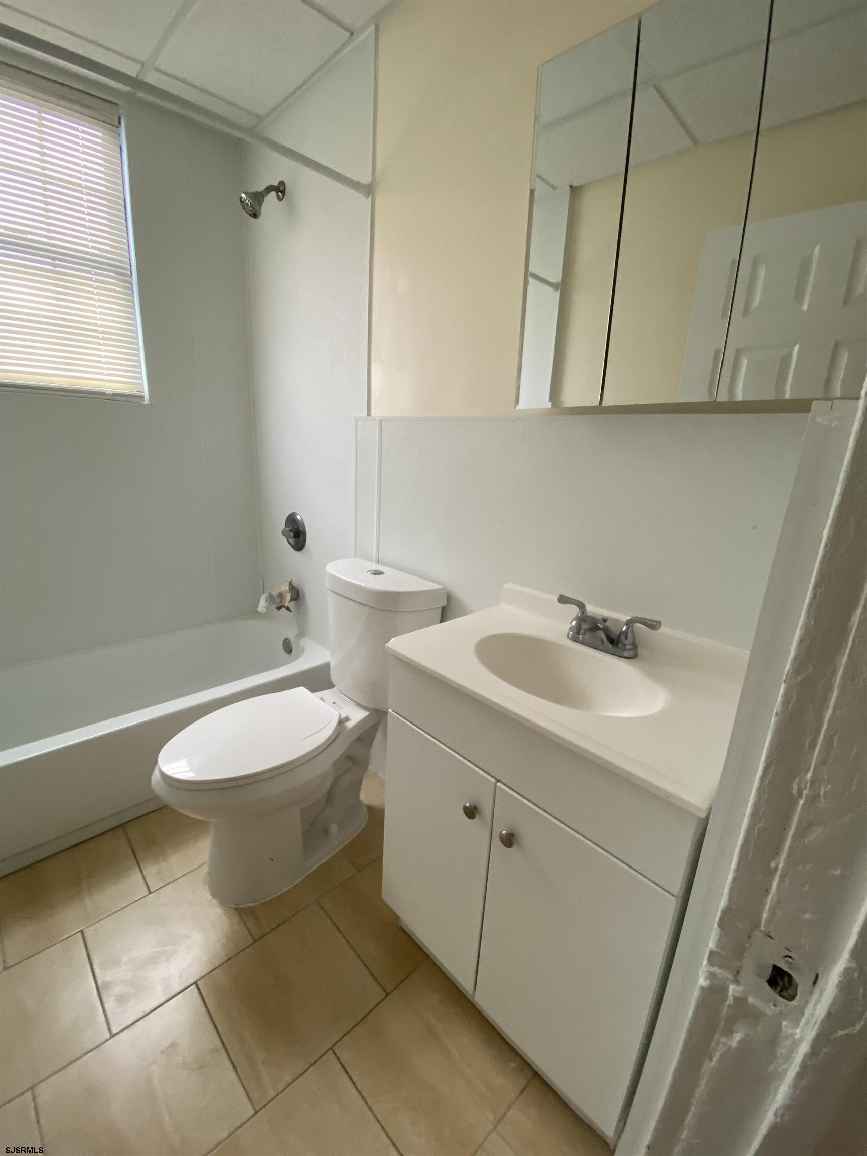 Atlantic City, New Jersey 08401, United States, 2 Bedrooms Bedrooms, ,1 BathroomBathrooms,Residential,Active,81838