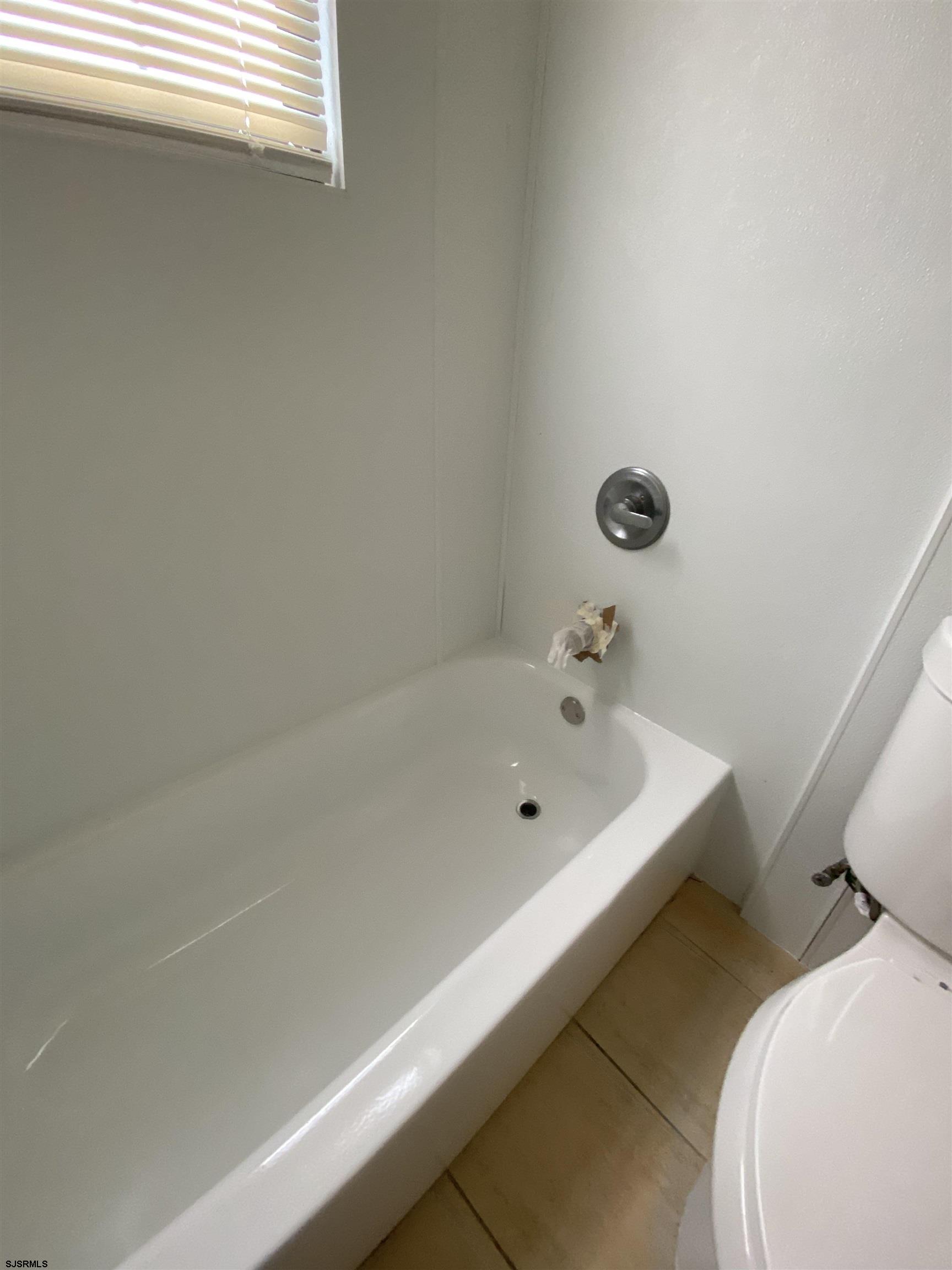 Atlantic City, New Jersey 08401, United States, 2 Bedrooms Bedrooms, ,1 BathroomBathrooms,Residential,Active,81838