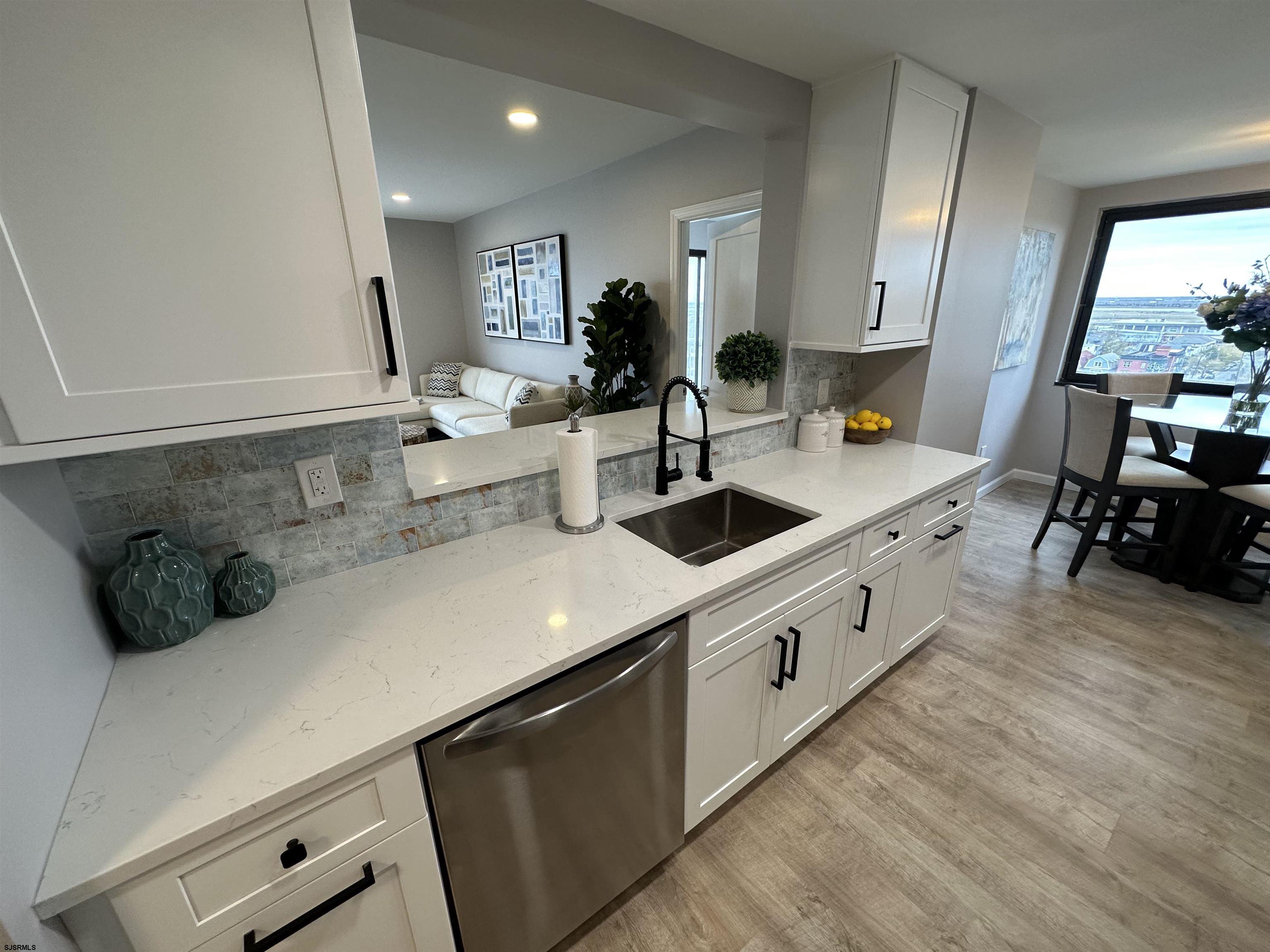 Atlantic City, New Jersey 08401, United States, 2 Bedrooms Bedrooms, ,2 BathroomsBathrooms,Residential,Active,76920