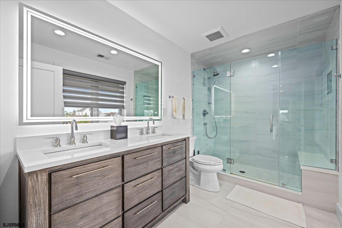 Margate, New Jersey 08402, United States, 6 Bedrooms Bedrooms, ,5 BathroomsBathrooms,Residential,Active,192508