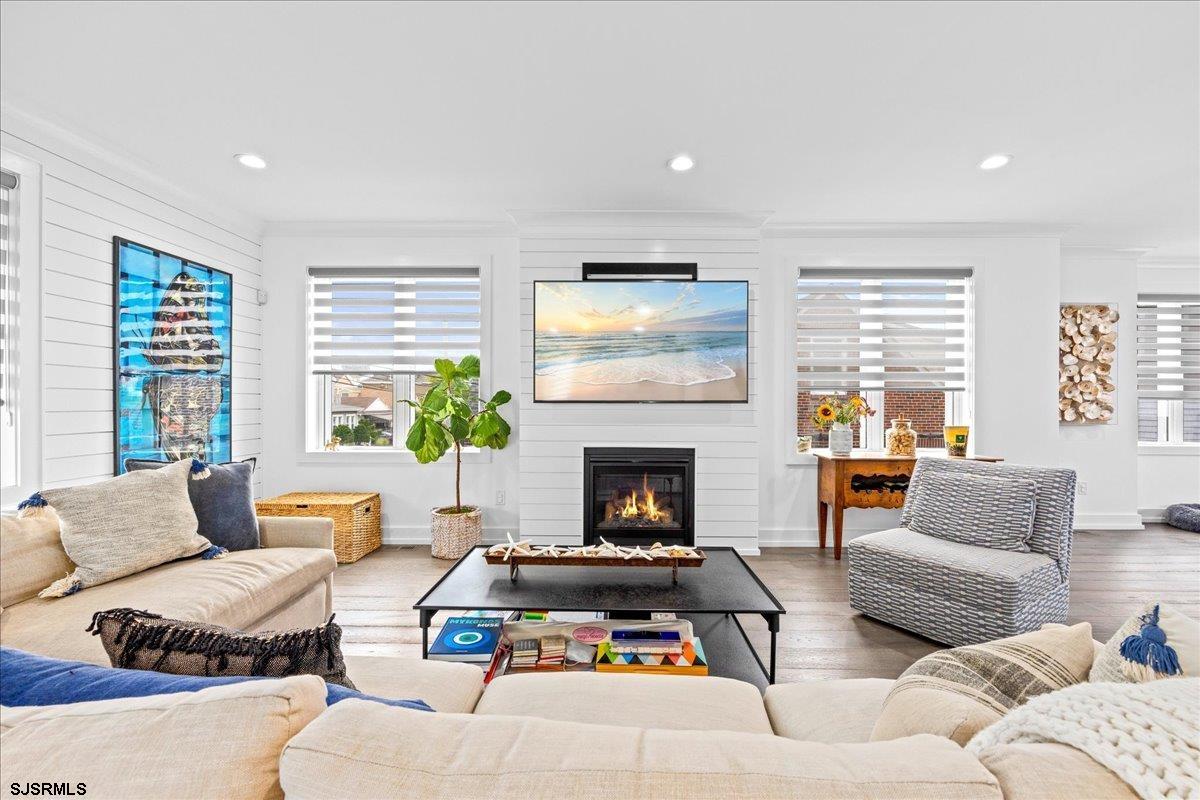 Margate, New Jersey 08402, United States, 6 Bedrooms Bedrooms, ,5 BathroomsBathrooms,Residential,Active,192508