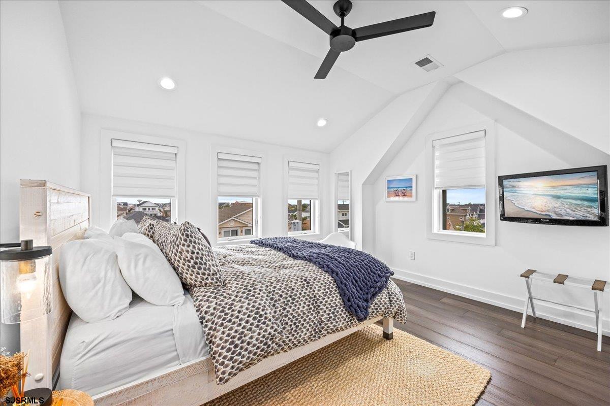 Margate, New Jersey 08402, United States, 6 Bedrooms Bedrooms, ,5 BathroomsBathrooms,Residential,Active,192508