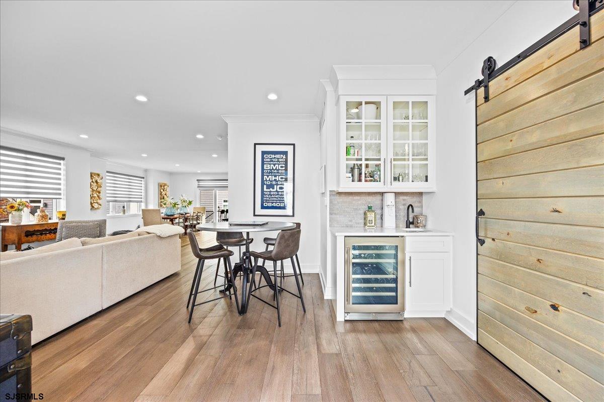 Margate, New Jersey 08402, United States, 6 Bedrooms Bedrooms, ,5 BathroomsBathrooms,Residential,Active,192508