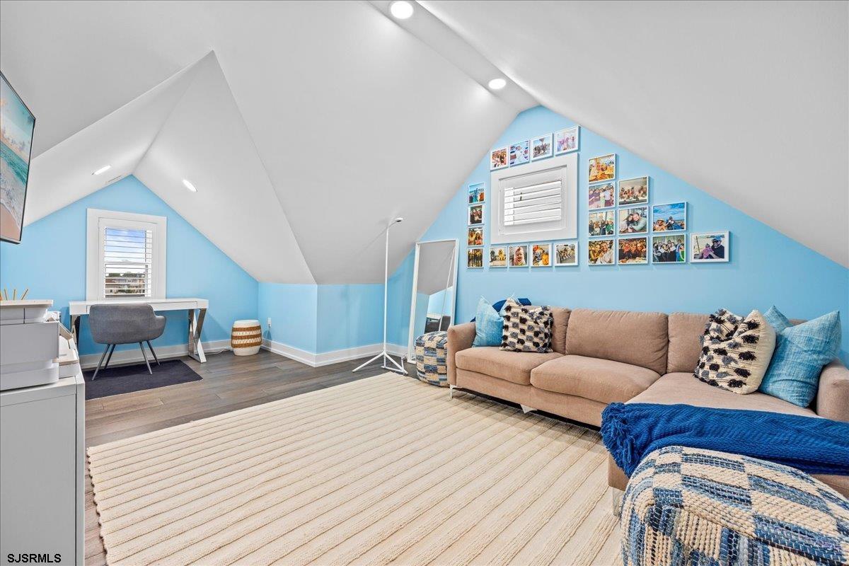 Margate, New Jersey 08402, United States, 6 Bedrooms Bedrooms, ,5 BathroomsBathrooms,Residential,Active,192508