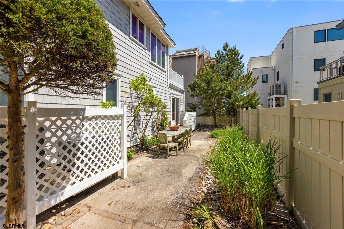 Longport, New Jersey 08403, United States, 3 Bedrooms Bedrooms, ,4 BathroomsBathrooms,Residential,Active,170852