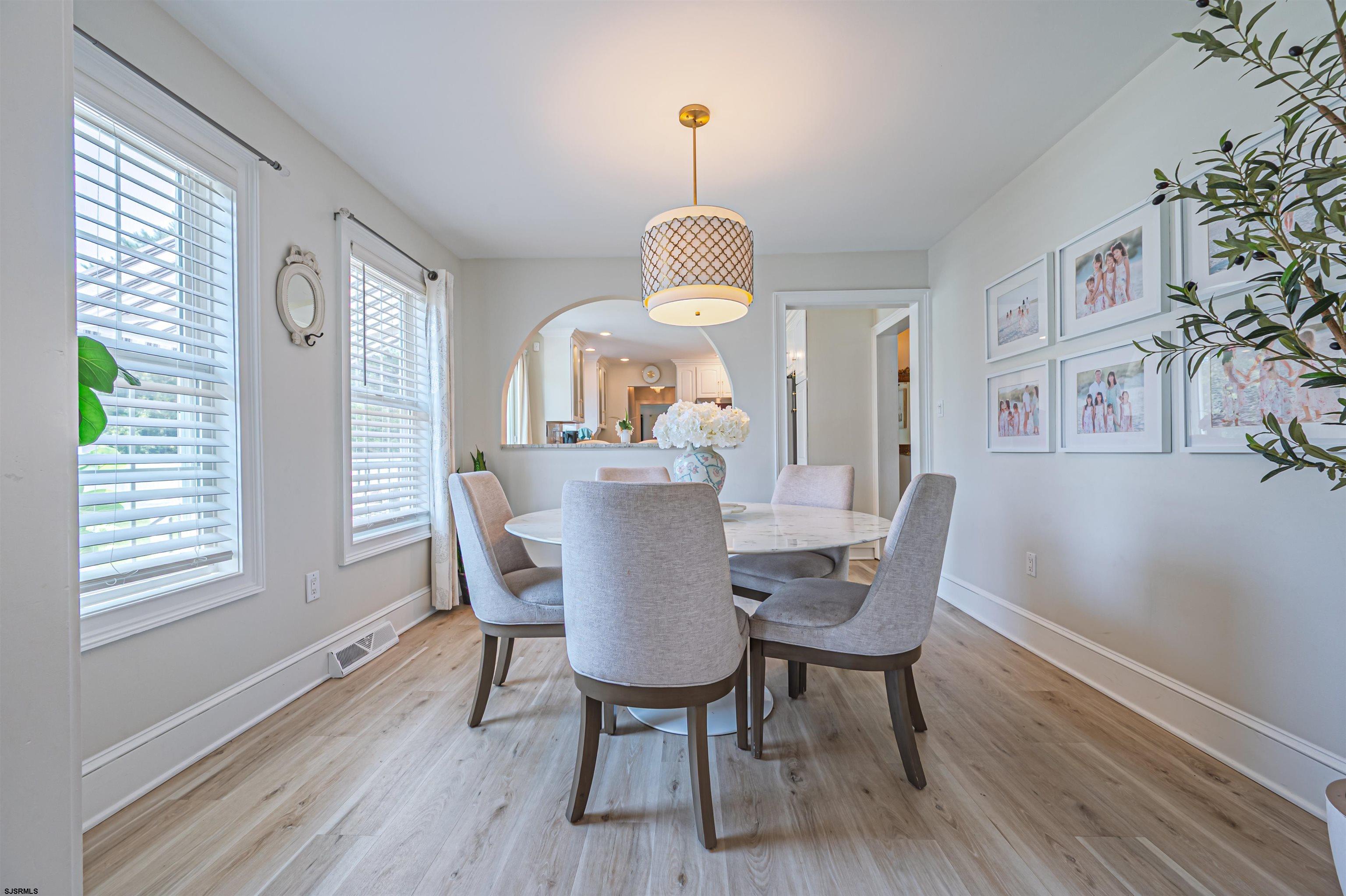 Egg Harbor Township, New Jersey 08234, United States, 4 Bedrooms Bedrooms, ,3 BathroomsBathrooms,Residential,Active,189108