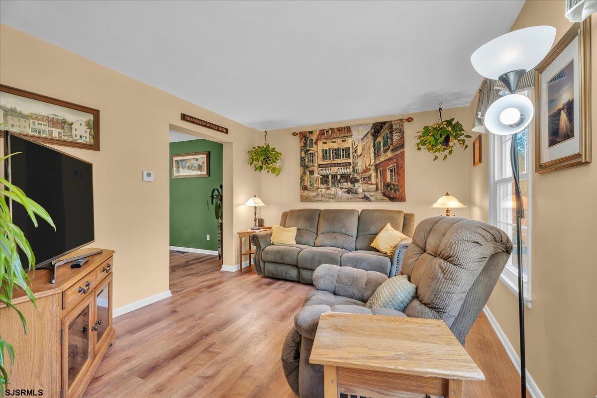 417 Dennis Dr