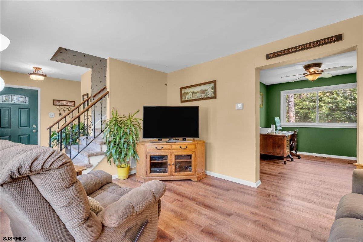 417 Dennis Dr