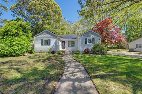 Photo of 412 W Patcong Ave, Linwood, NJ 08221 (MLS # 607974)
