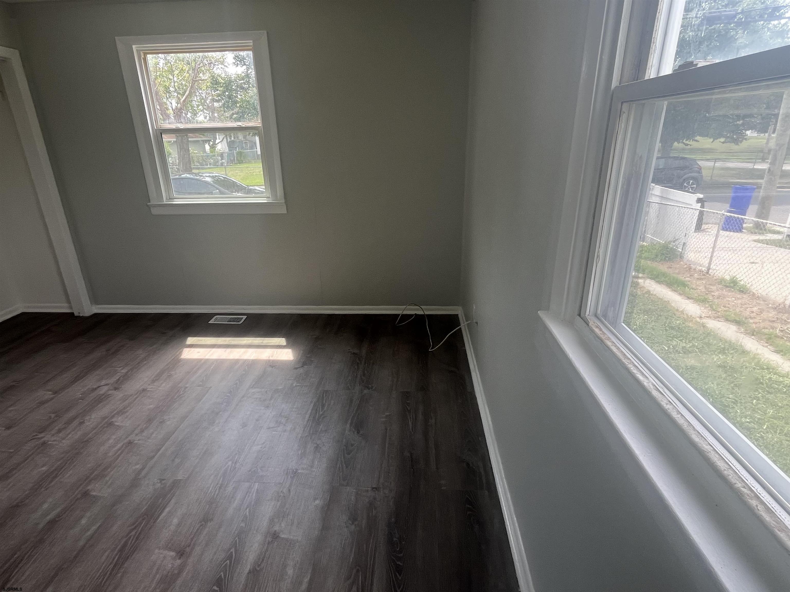 Atlantic City, New Jersey 08401, United States, 3 Bedrooms Bedrooms, ,1 BathroomBathrooms,Residential,Active,184675