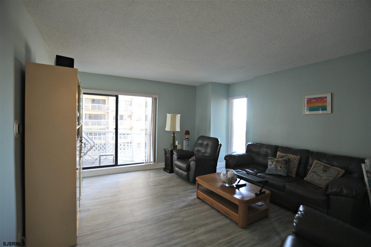 Atlantic City, New Jersey 08401, United States, 2 Bedrooms Bedrooms, ,2 BathroomsBathrooms,Residential,Active,254491