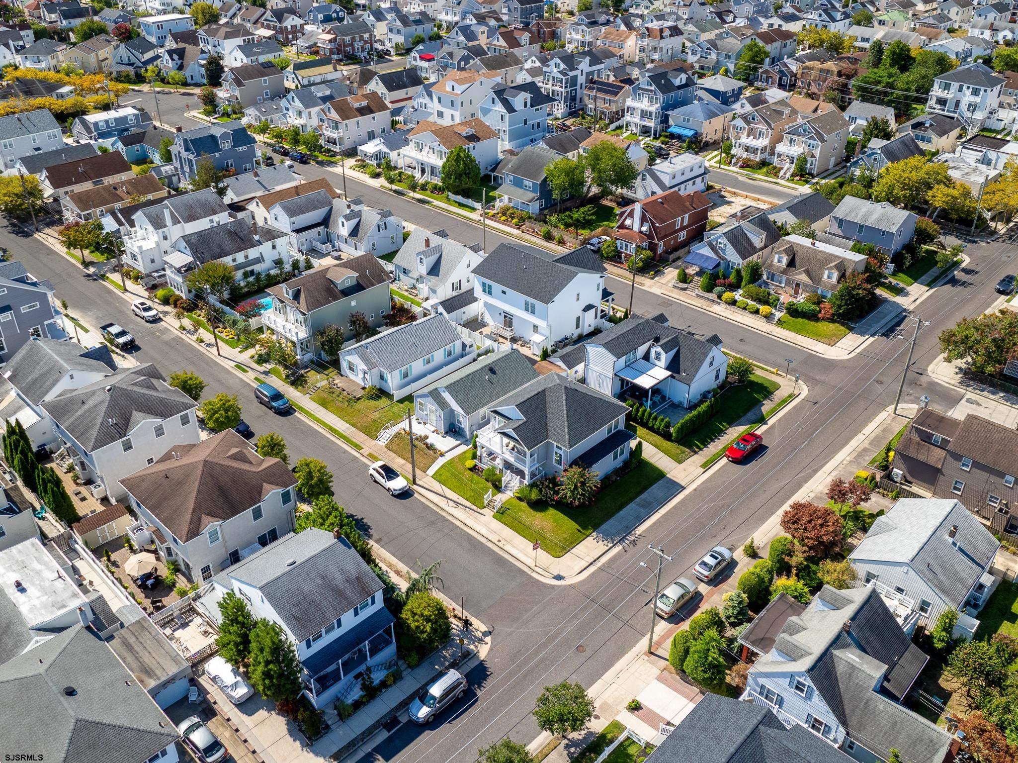 Margate, New Jersey 08402, United States, 4 Bedrooms Bedrooms, ,3 BathroomsBathrooms,Residential,Pending,37047