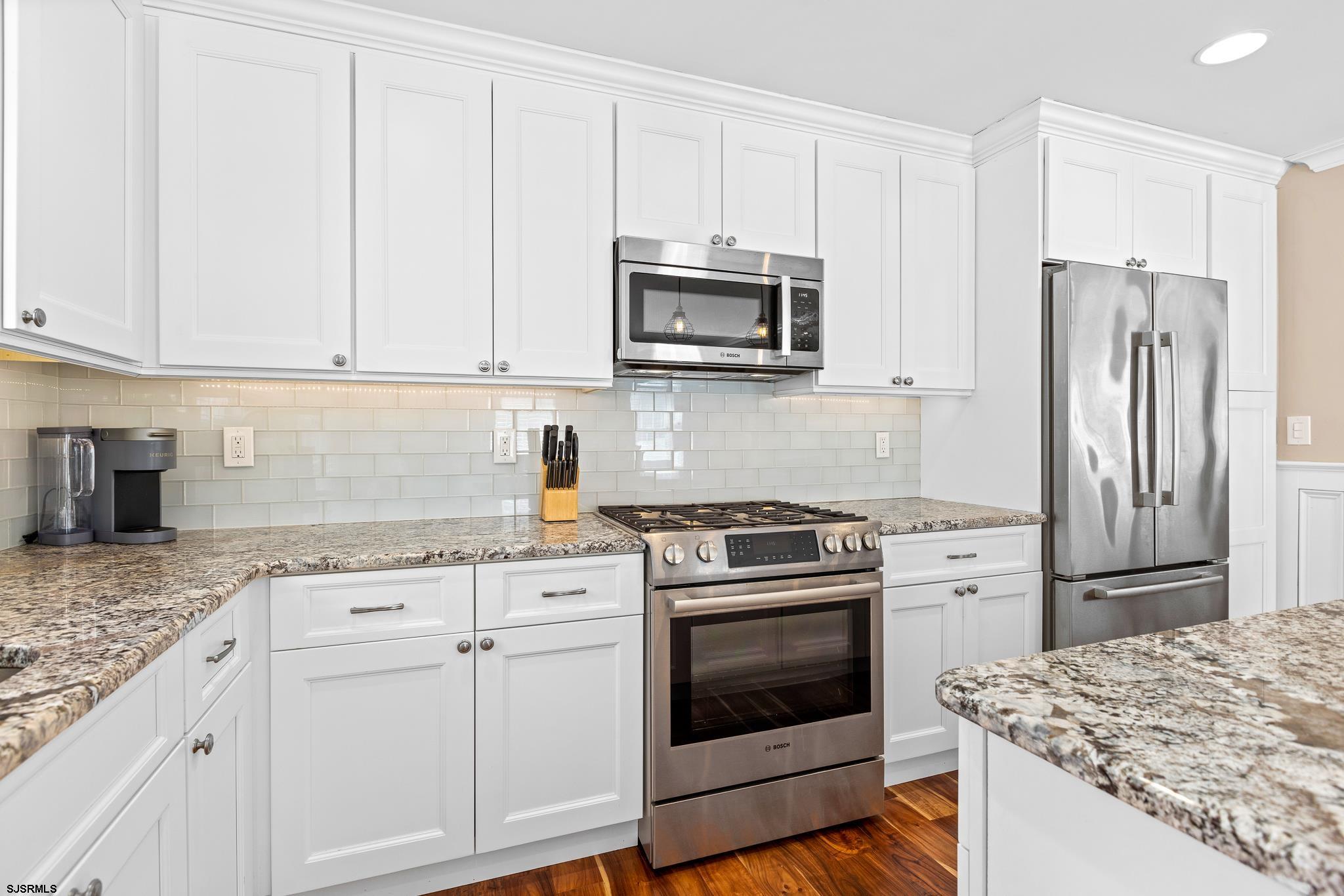 Margate, New Jersey 08402, United States, 4 Bedrooms Bedrooms, ,3 BathroomsBathrooms,Residential,Pending,37047