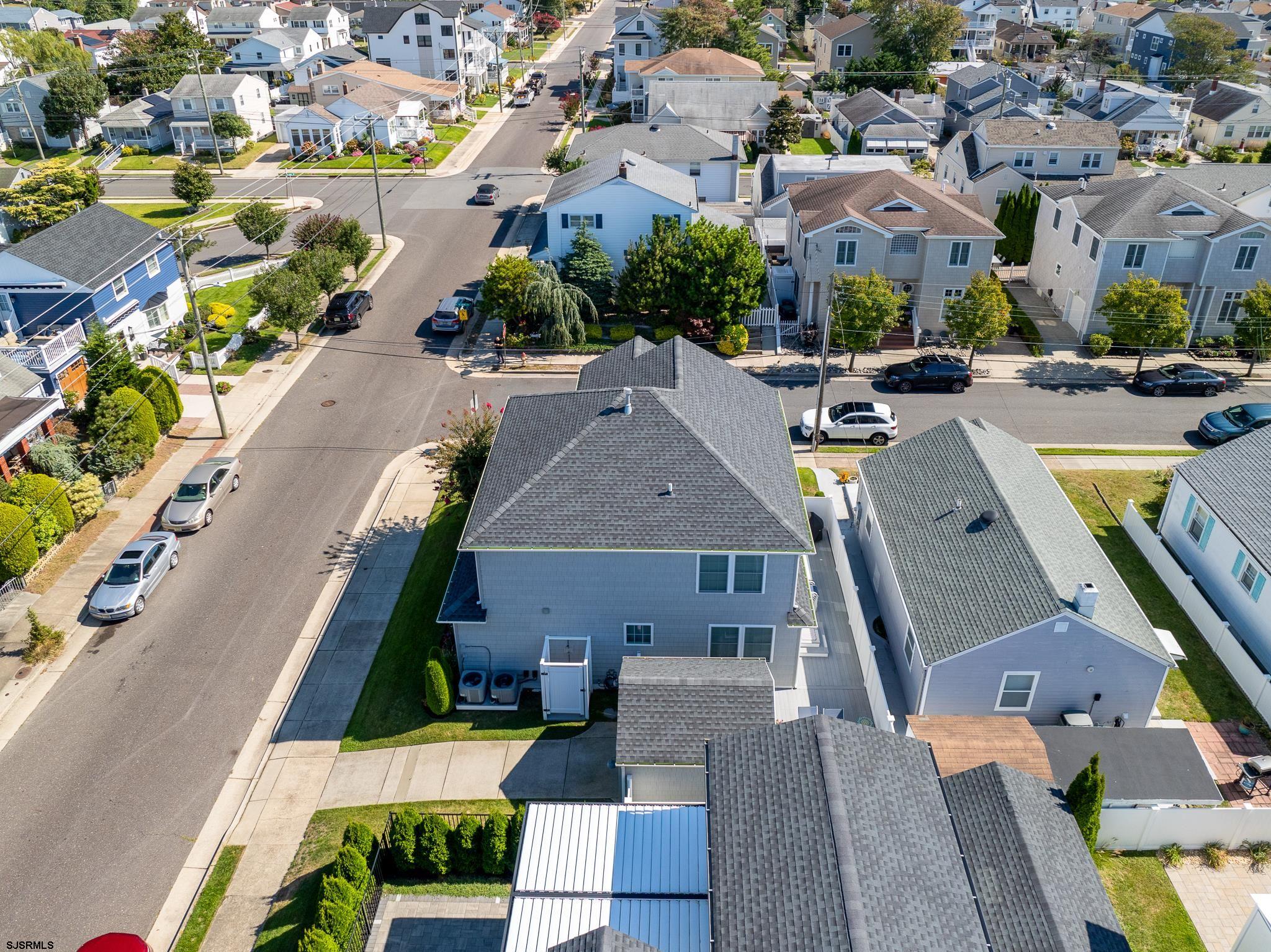 Margate, New Jersey 08402, United States, 4 Bedrooms Bedrooms, ,3 BathroomsBathrooms,Residential,Pending,37047