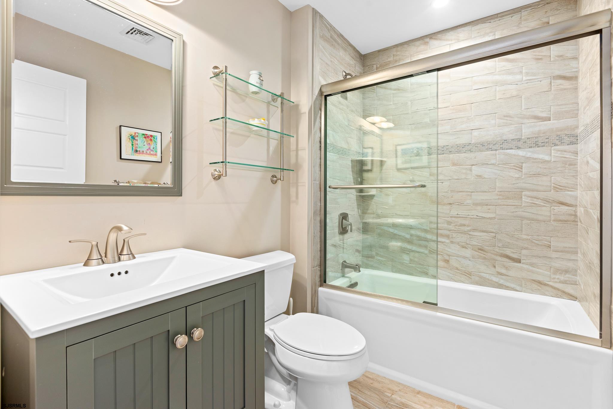 Margate, New Jersey 08402, United States, 4 Bedrooms Bedrooms, ,3 BathroomsBathrooms,Residential,Pending,37047