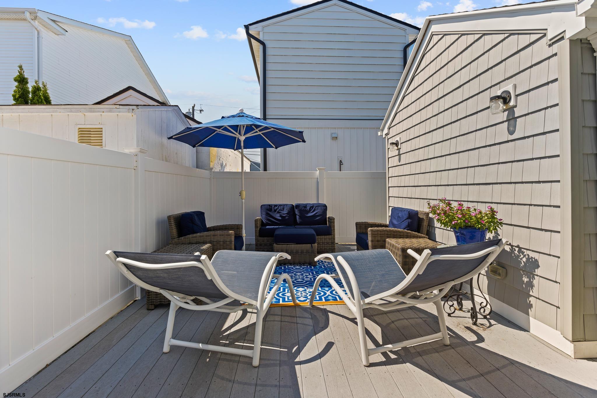 Margate, New Jersey 08402, United States, 4 Bedrooms Bedrooms, ,3 BathroomsBathrooms,Residential,Pending,37047