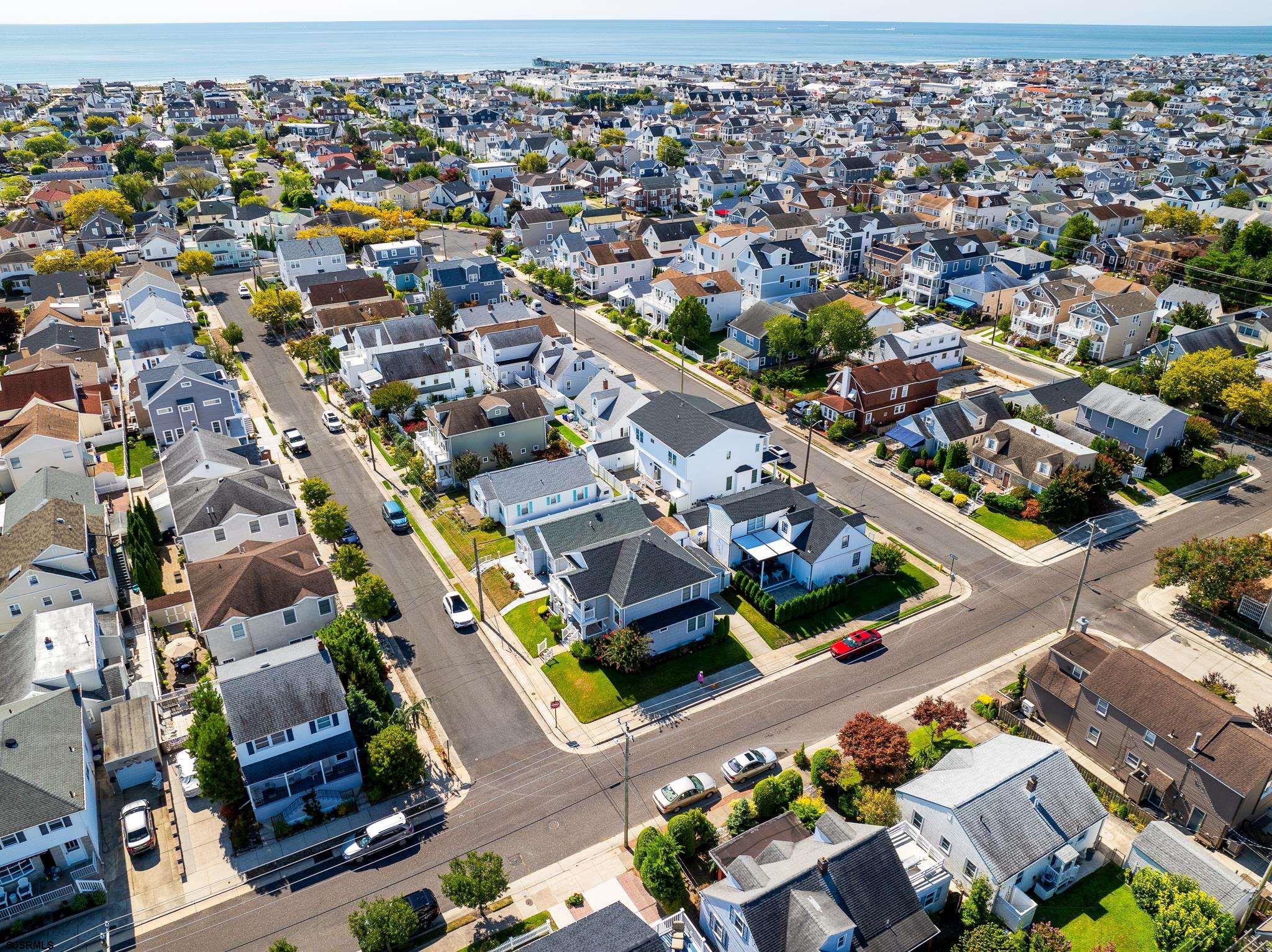 Margate, New Jersey 08402, United States, 4 Bedrooms Bedrooms, ,3 BathroomsBathrooms,Residential,Pending,37047