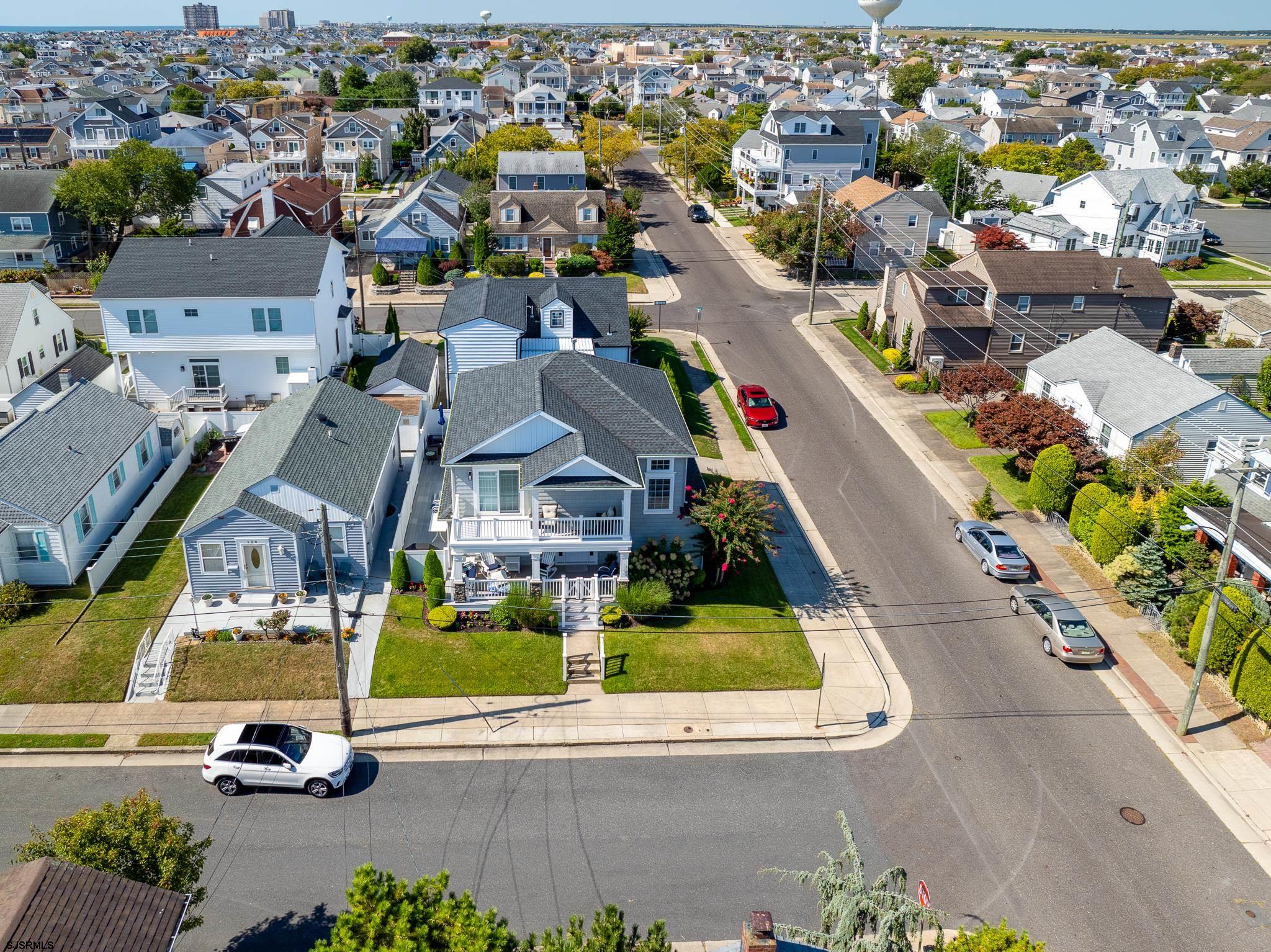 Margate, New Jersey 08402, United States, 4 Bedrooms Bedrooms, ,3 BathroomsBathrooms,Residential,Pending,37047