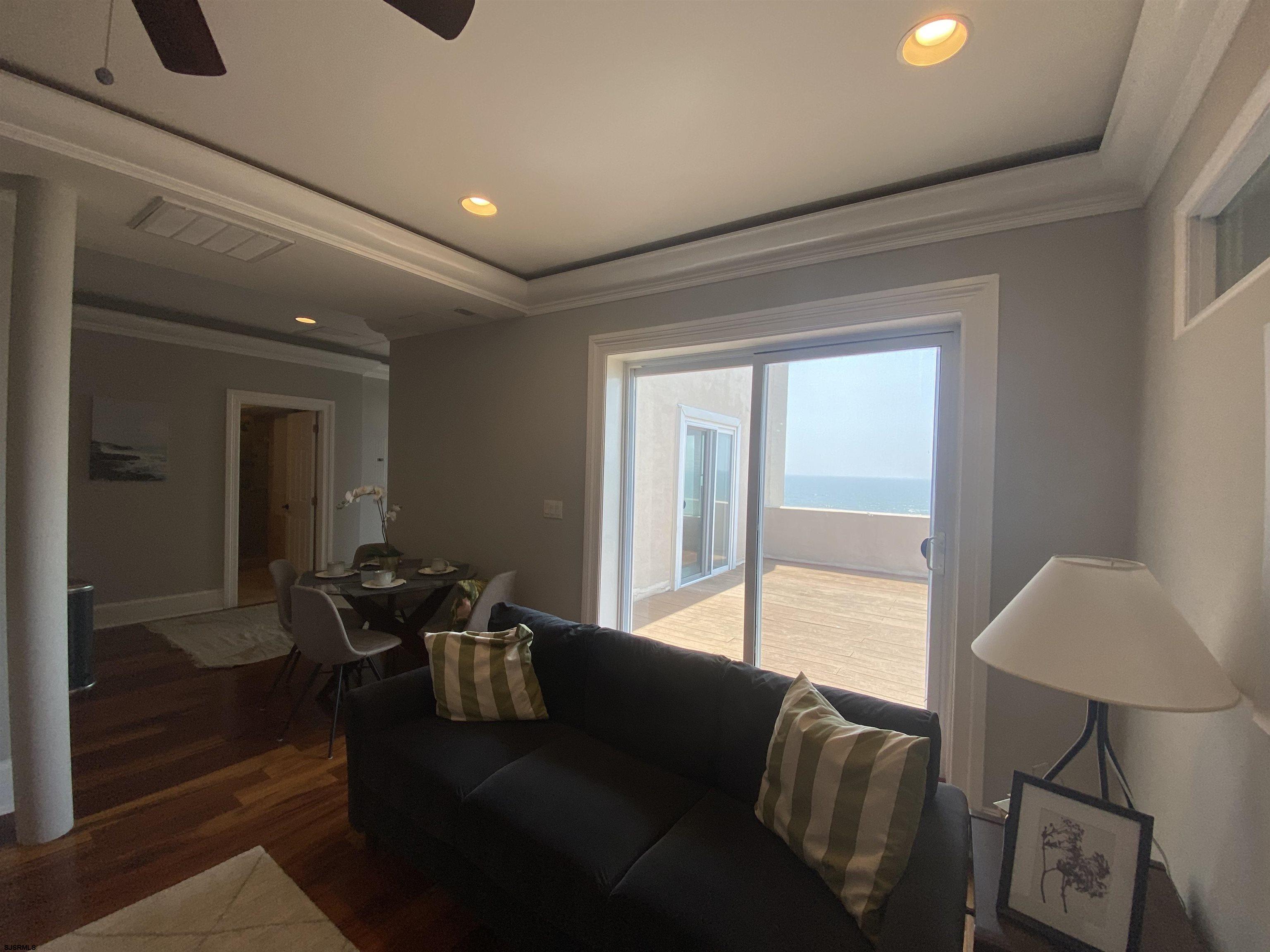 Ventnor, New Jersey 08406, United States, 2 Bedrooms Bedrooms, ,2 BathroomsBathrooms,Residential,Active,34109